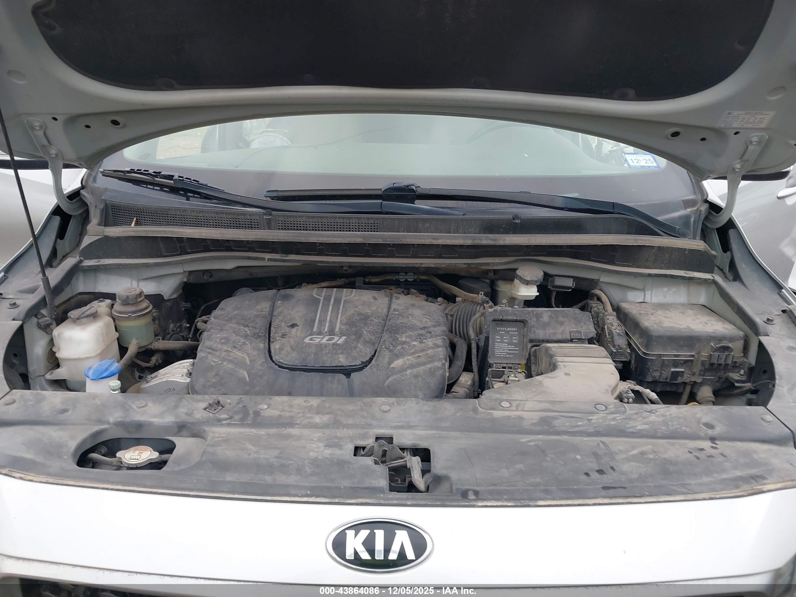 KIA SEDONA image 10