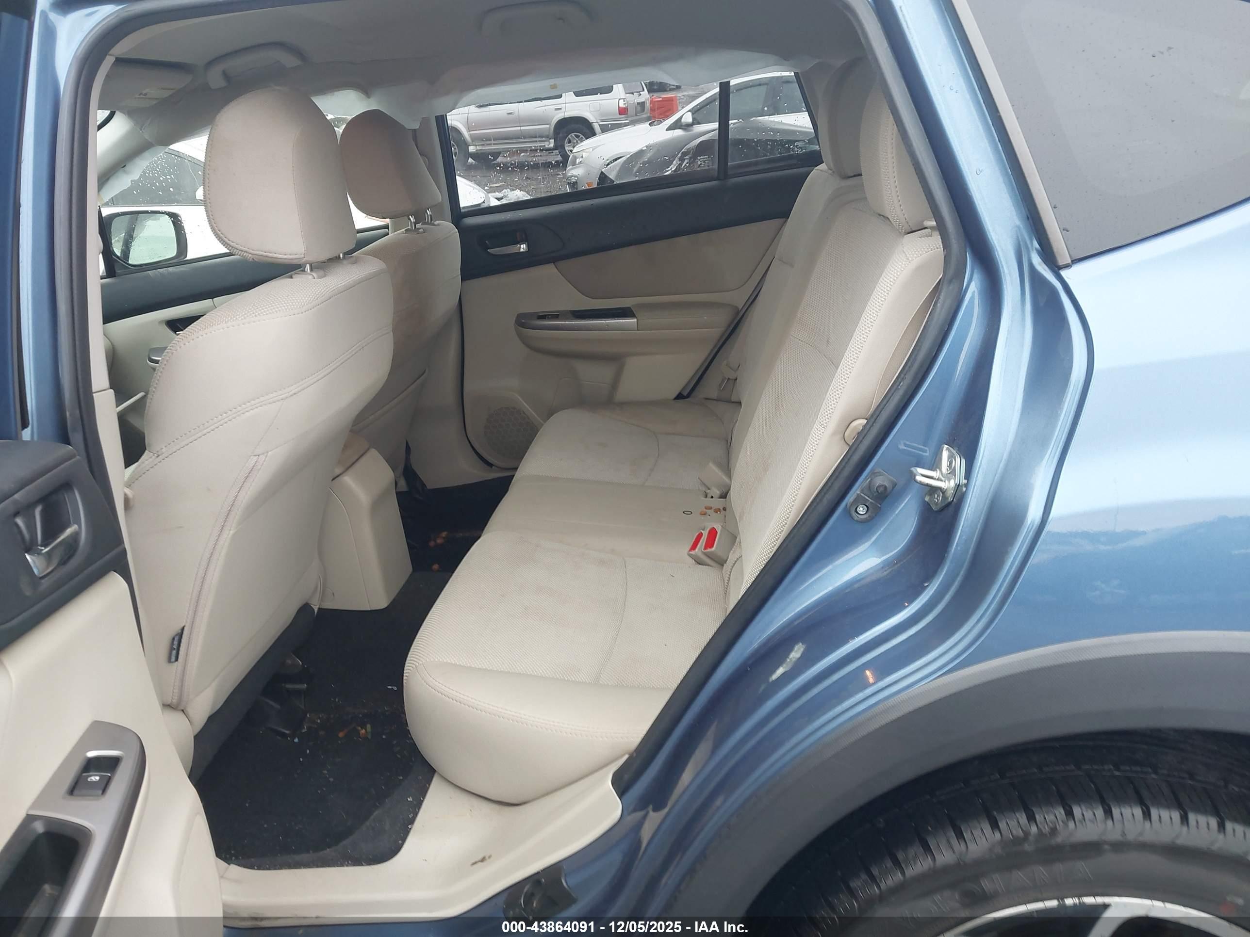 SUBARU XV image 8