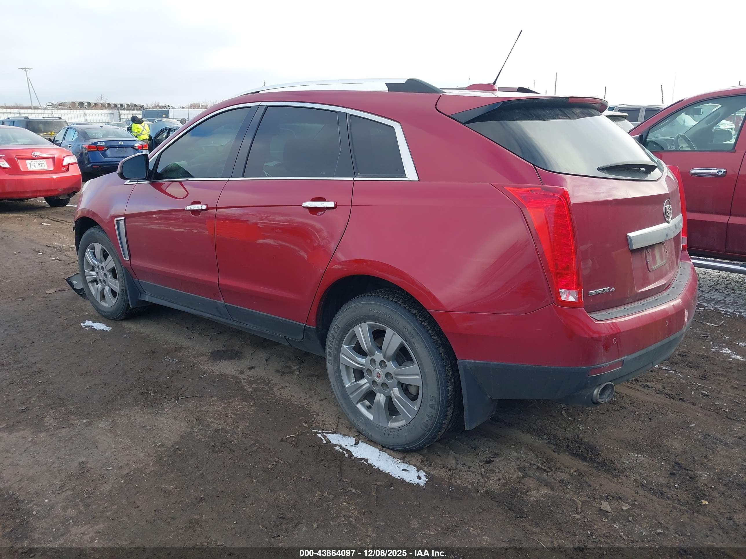 CADILLAC SRX image 3