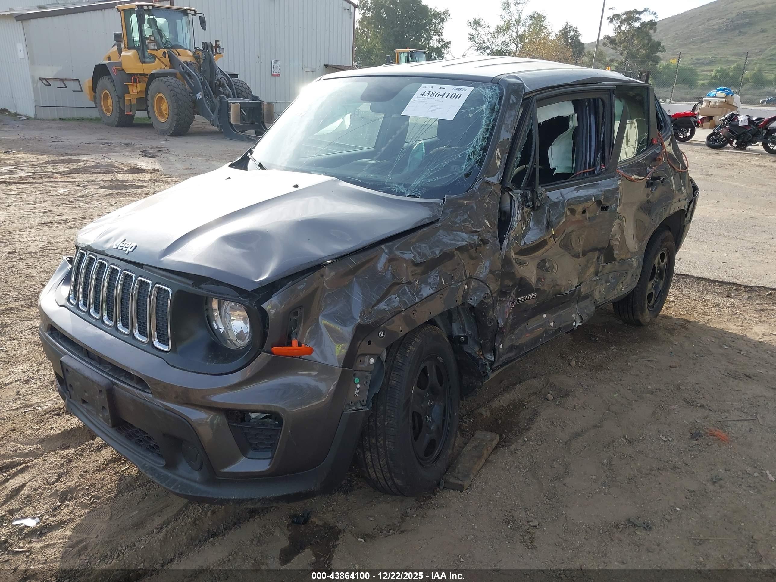 JEEP RENEGADE image 2