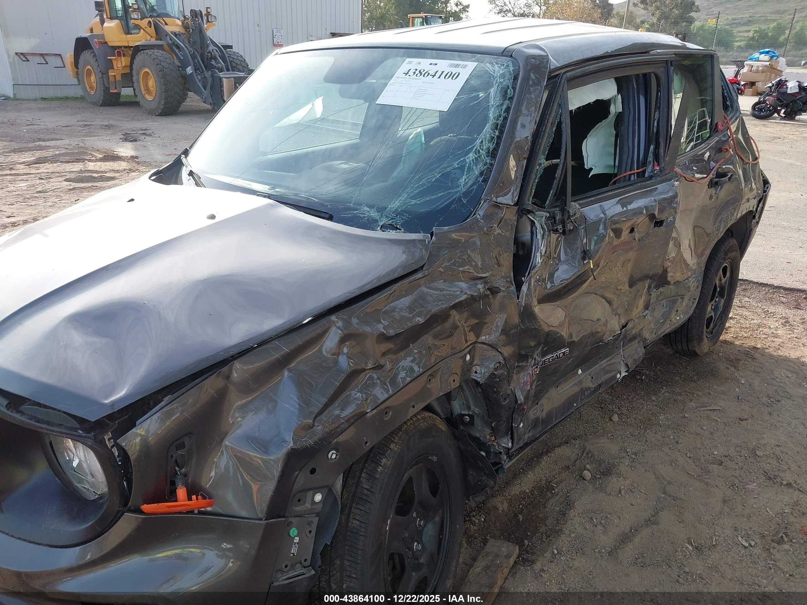 JEEP RENEGADE image 6