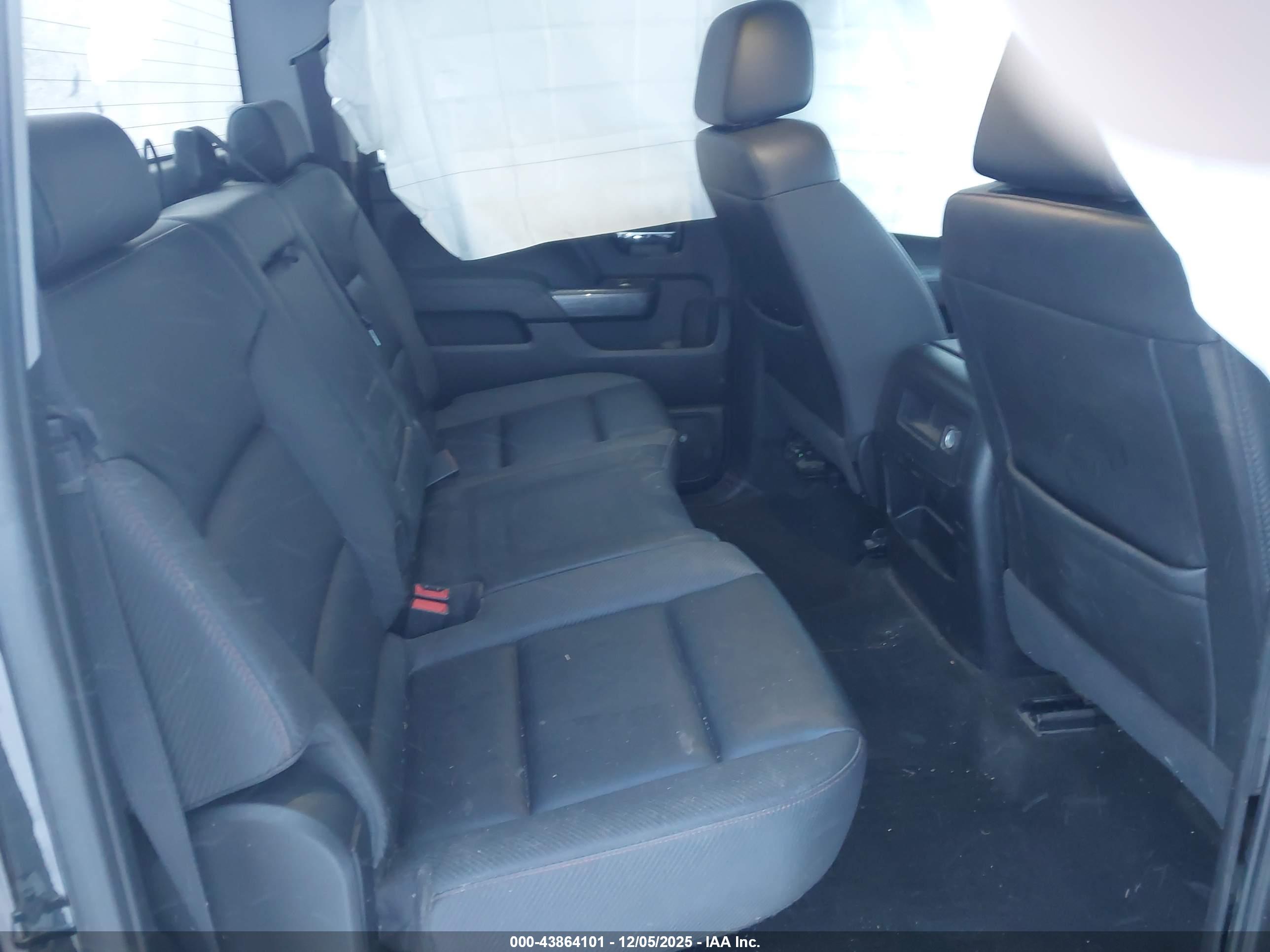 GMC SIERRA image 8
