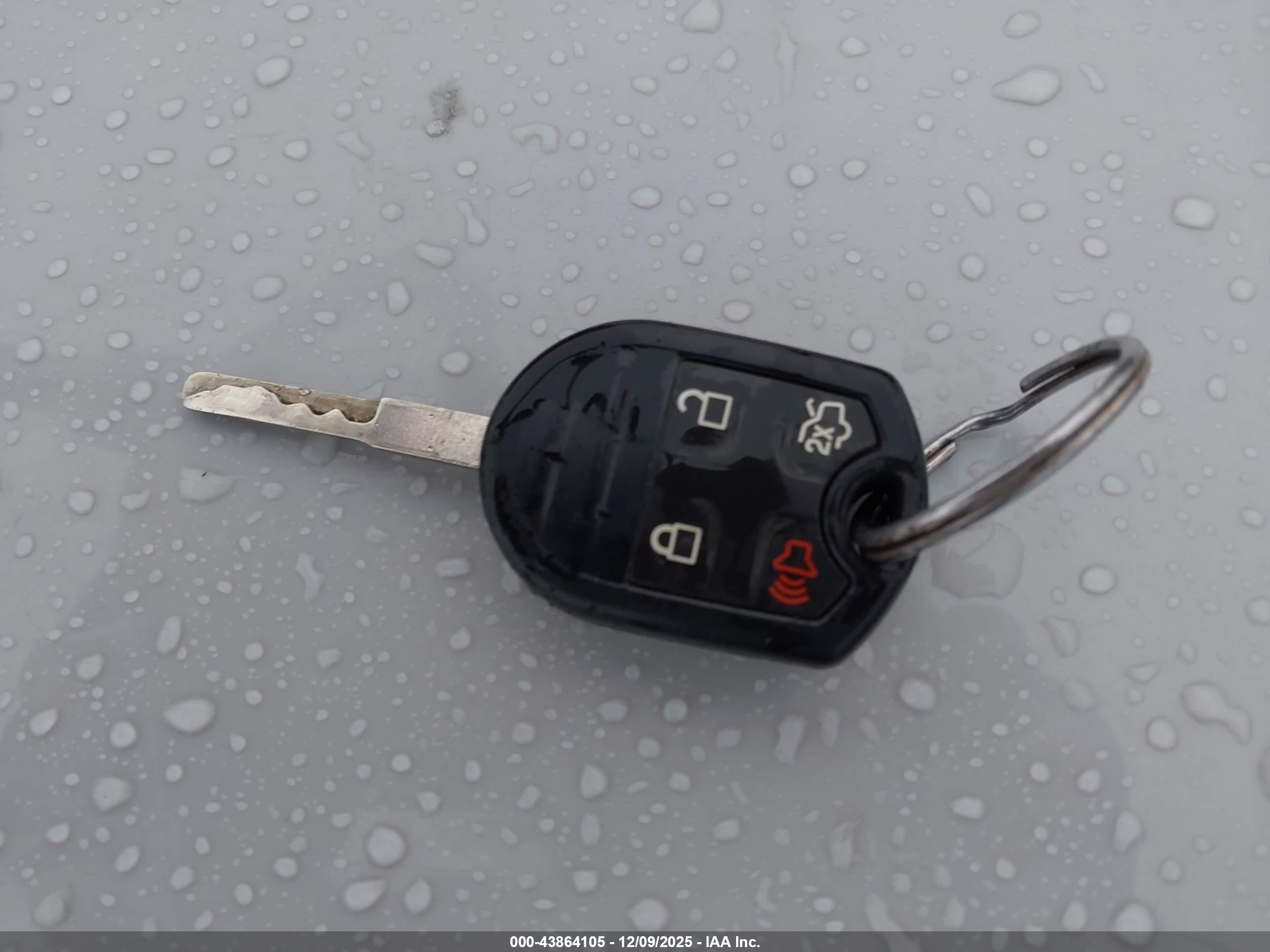 FORD FIESTA image 11