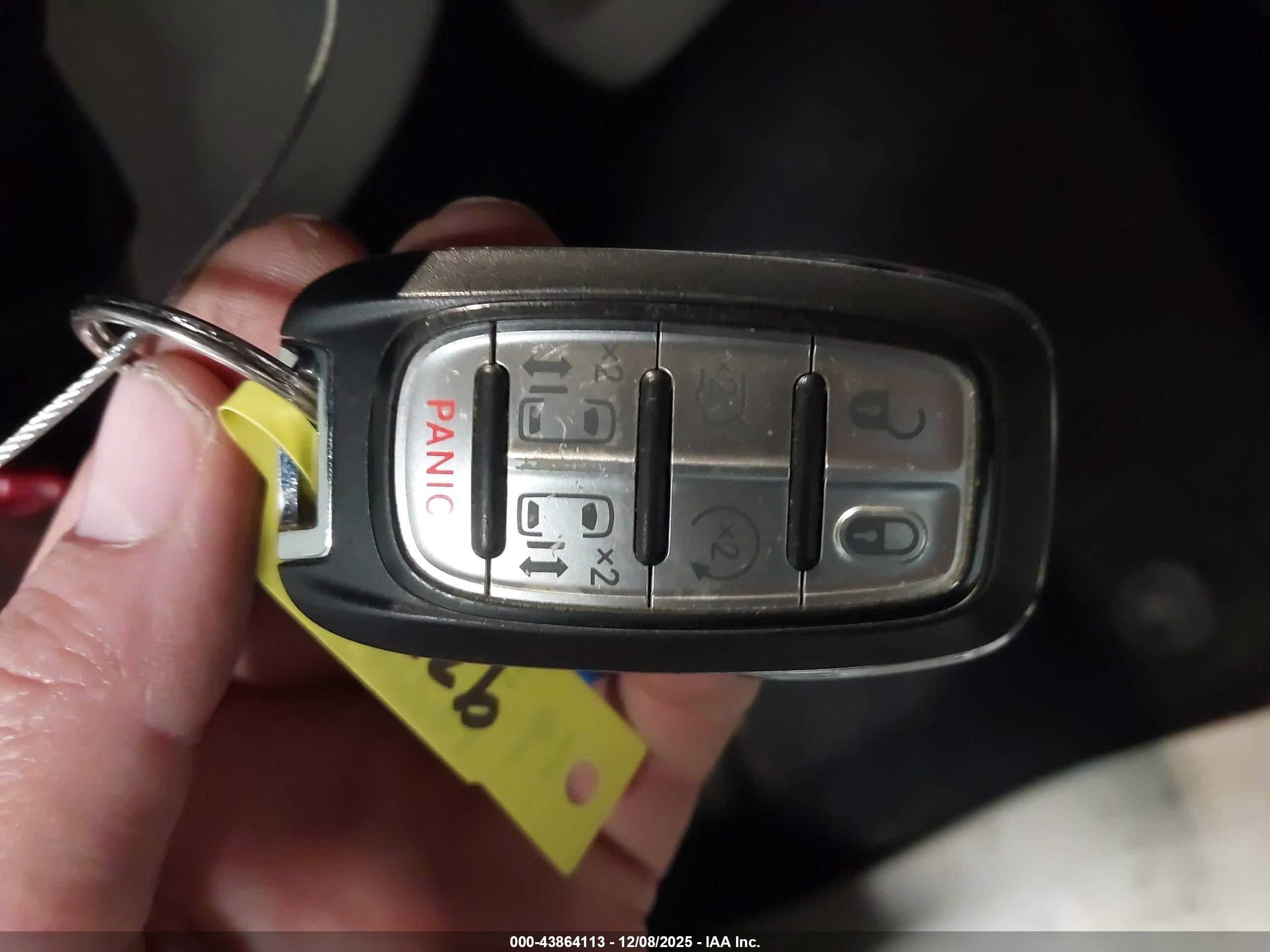 CHRYSLER PACIFICA image 11