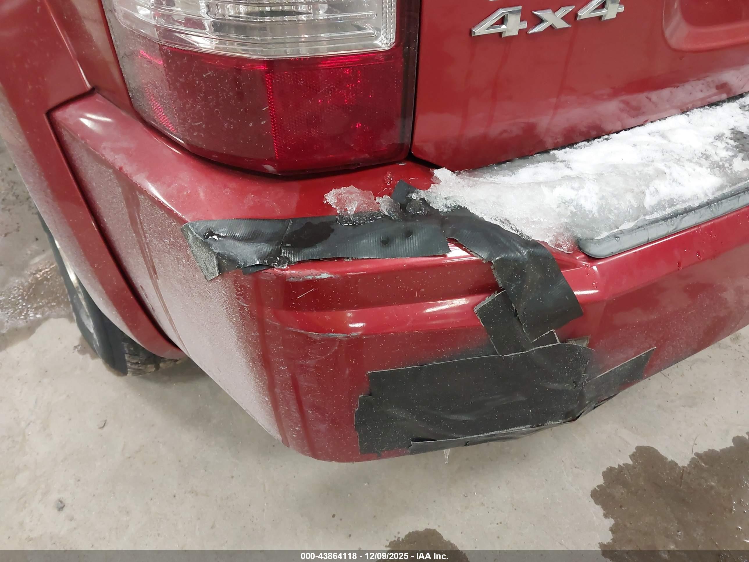 JEEP LIBERTY image 6