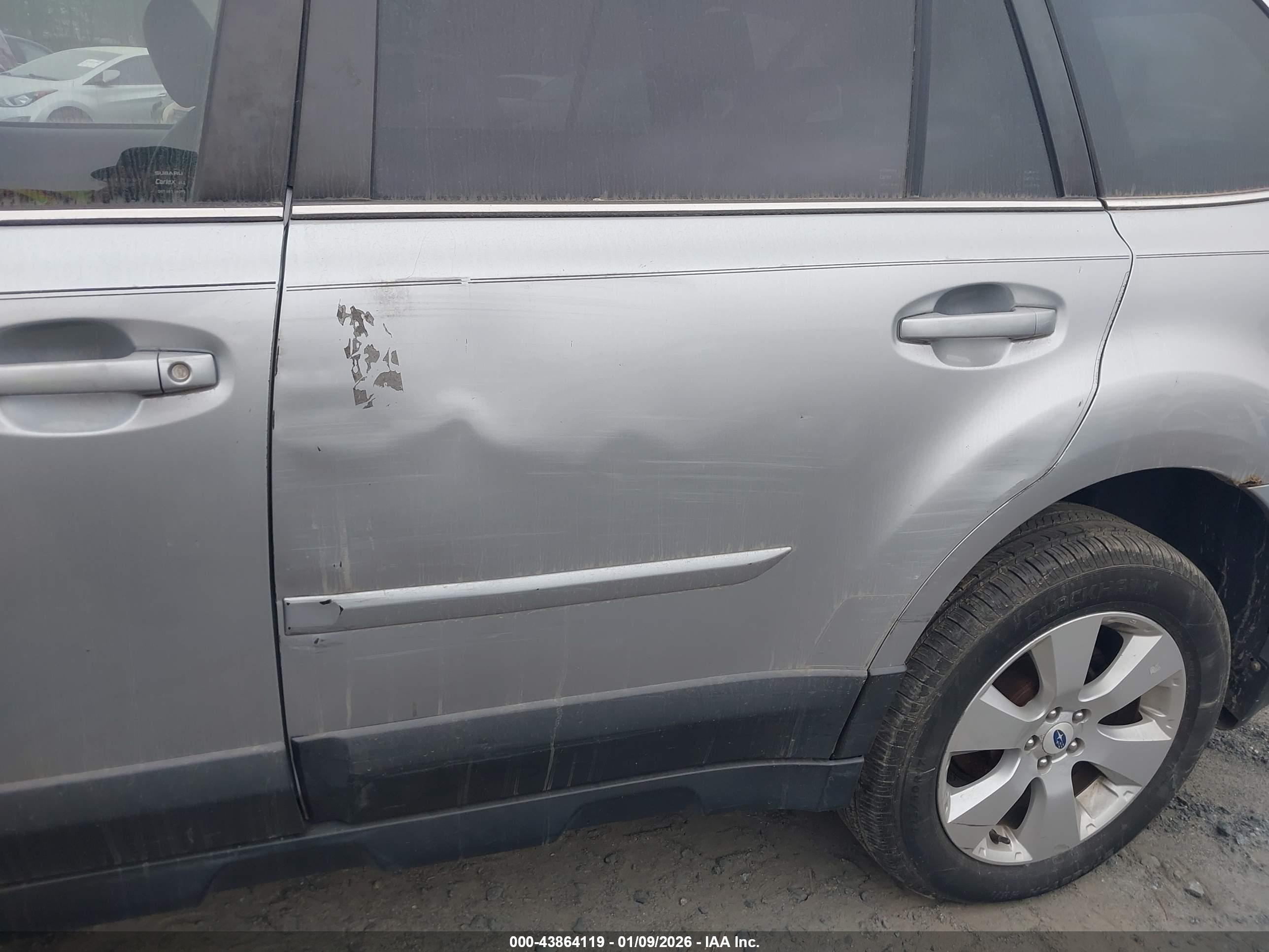 SUBARU OUTBACK image 6