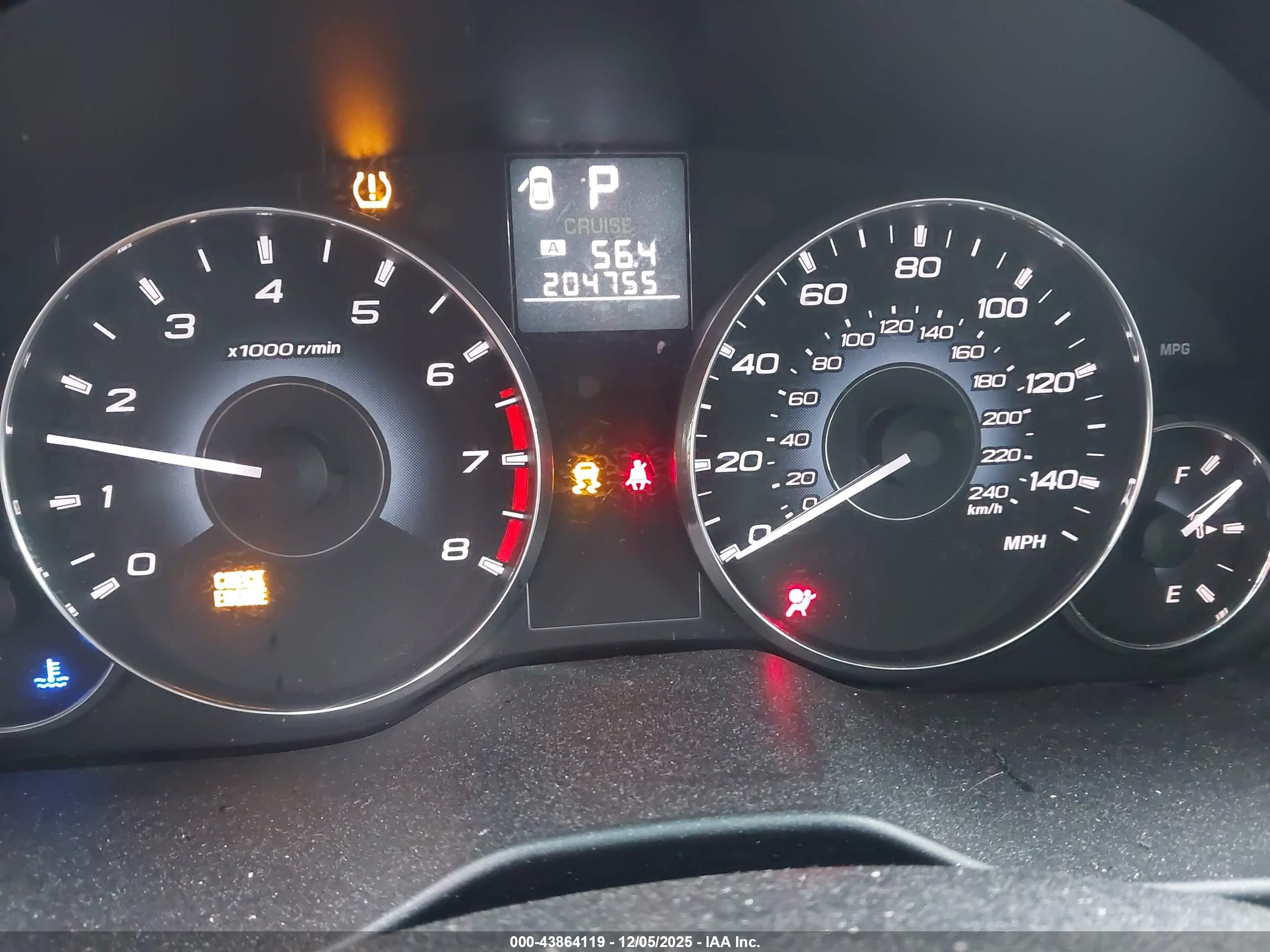 SUBARU OUTBACK image 7