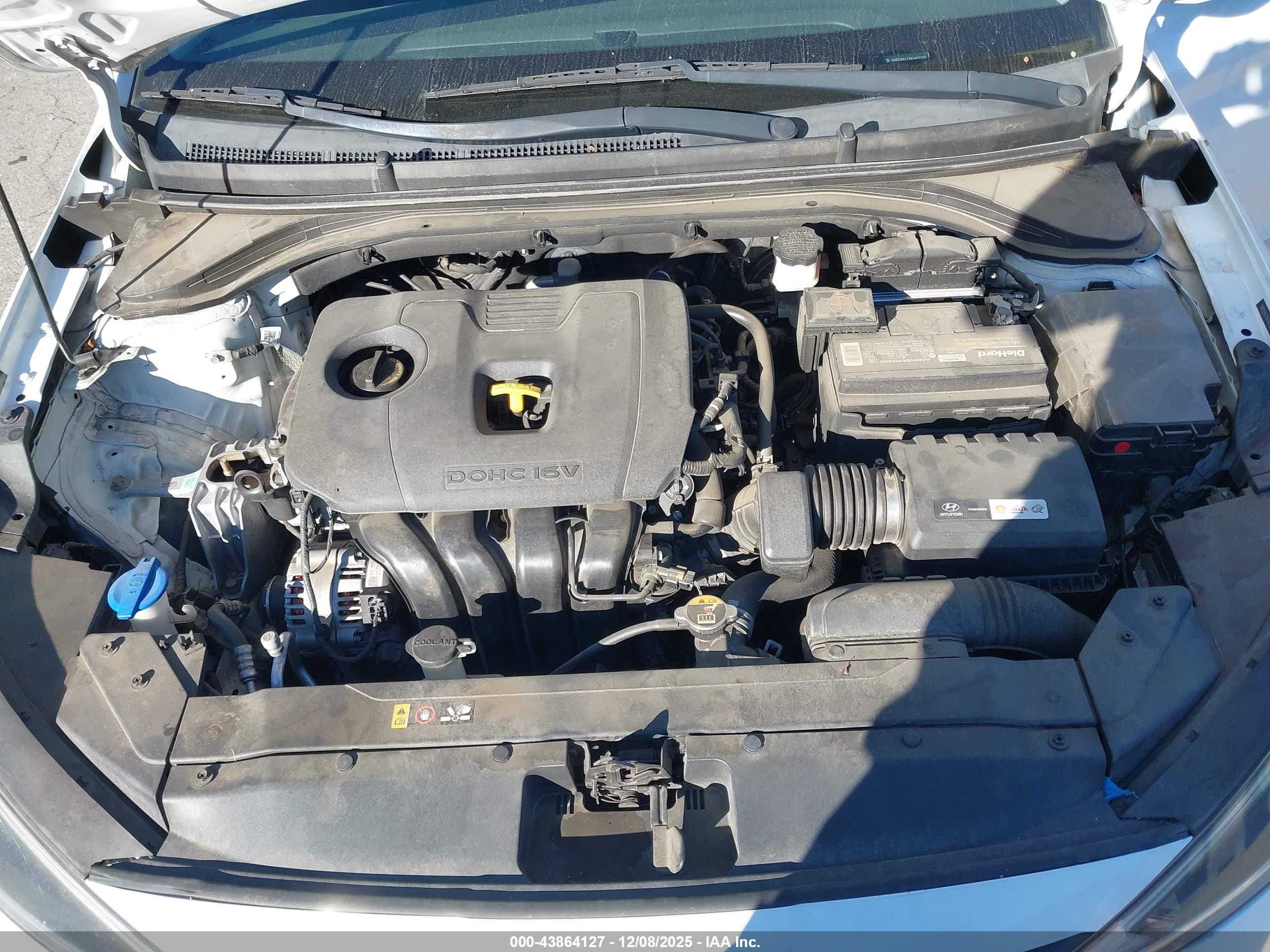 HYUNDAI ELANTRA image 10