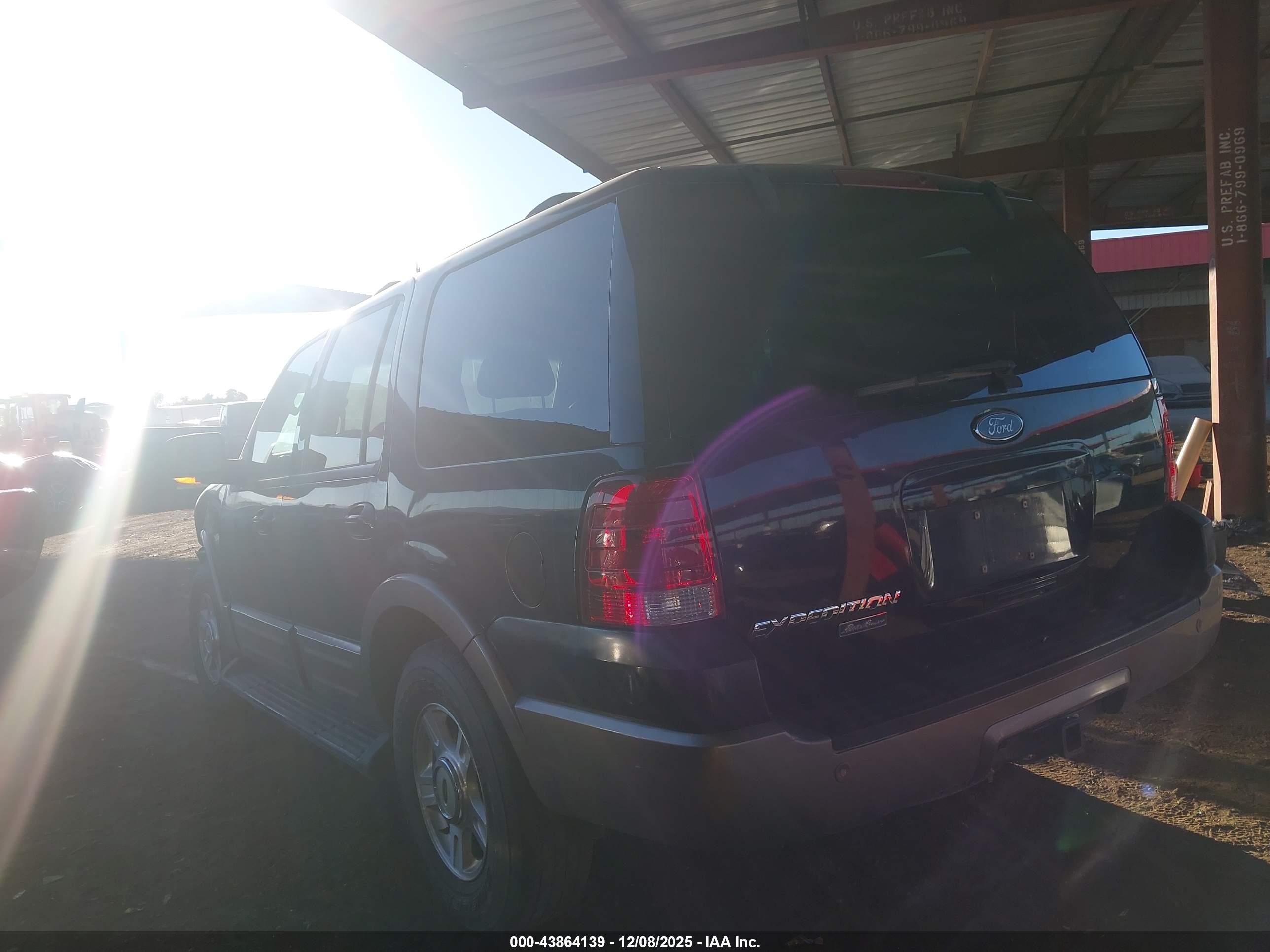 FORD EXPEDITION image 3