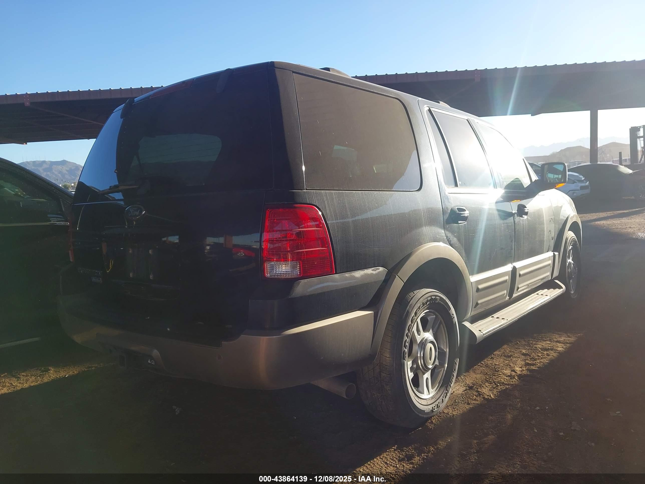 FORD EXPEDITION image 4