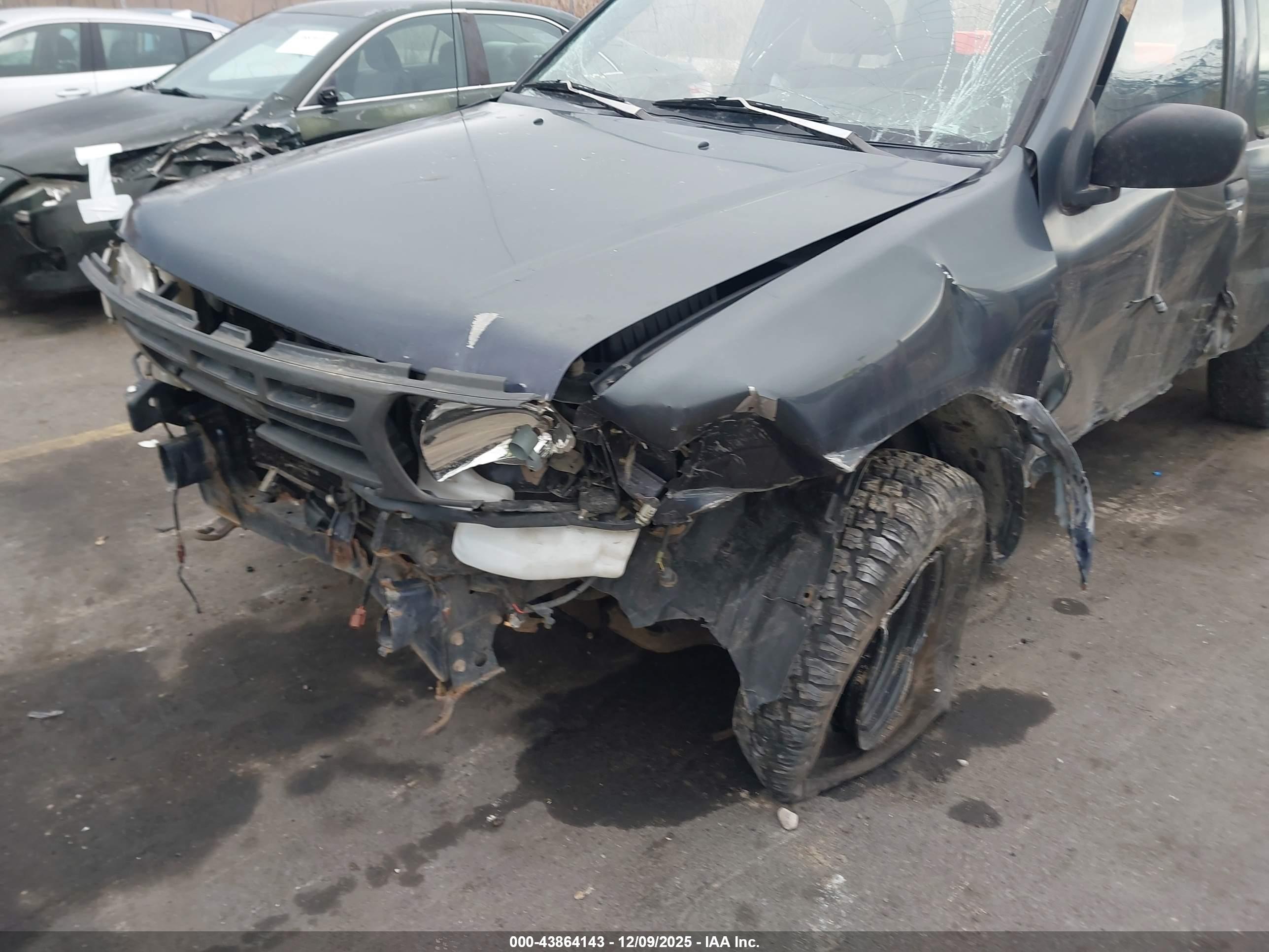 NISSAN PATHFINDER image 6