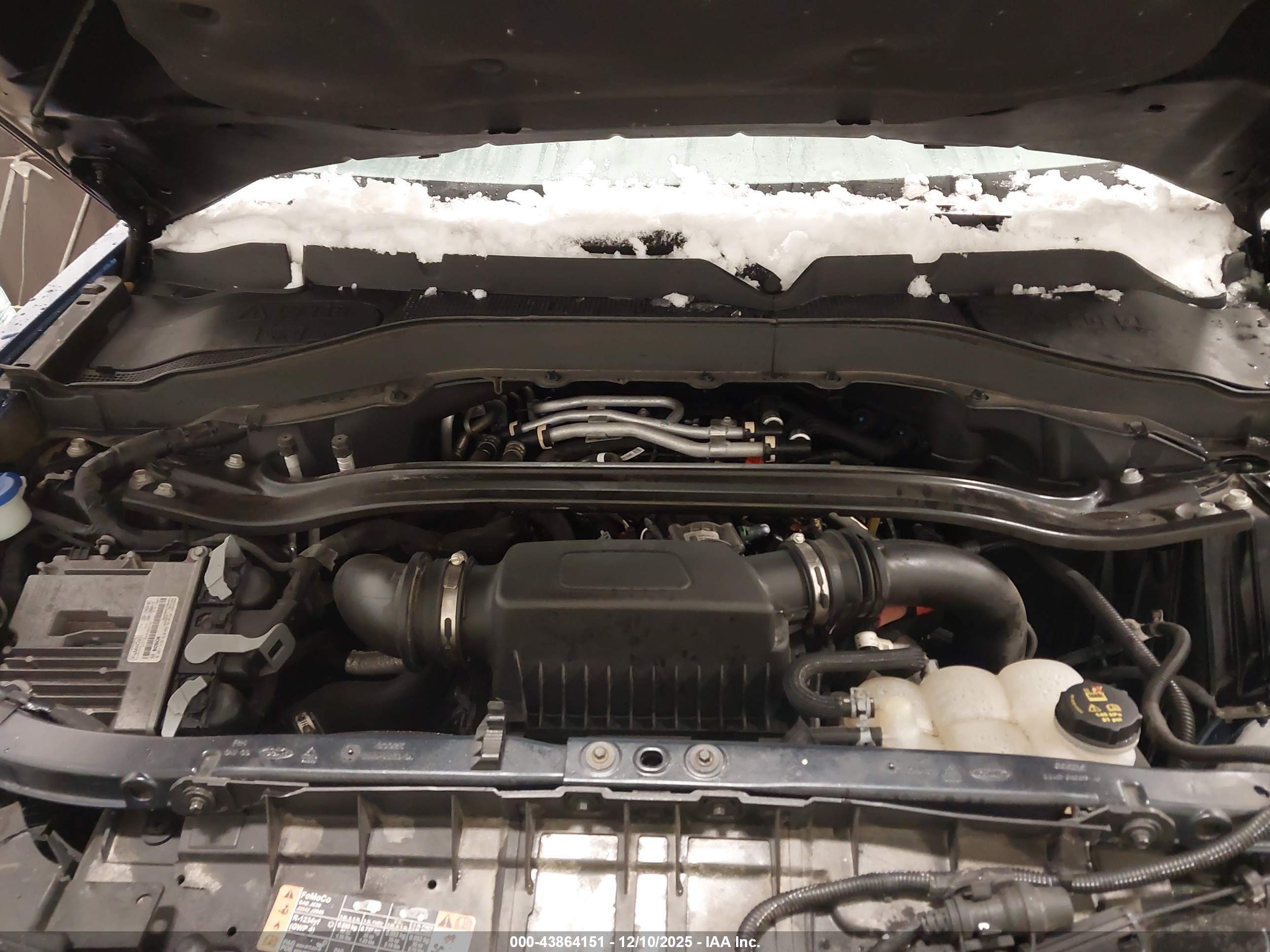 FORD EXPLORER image 10