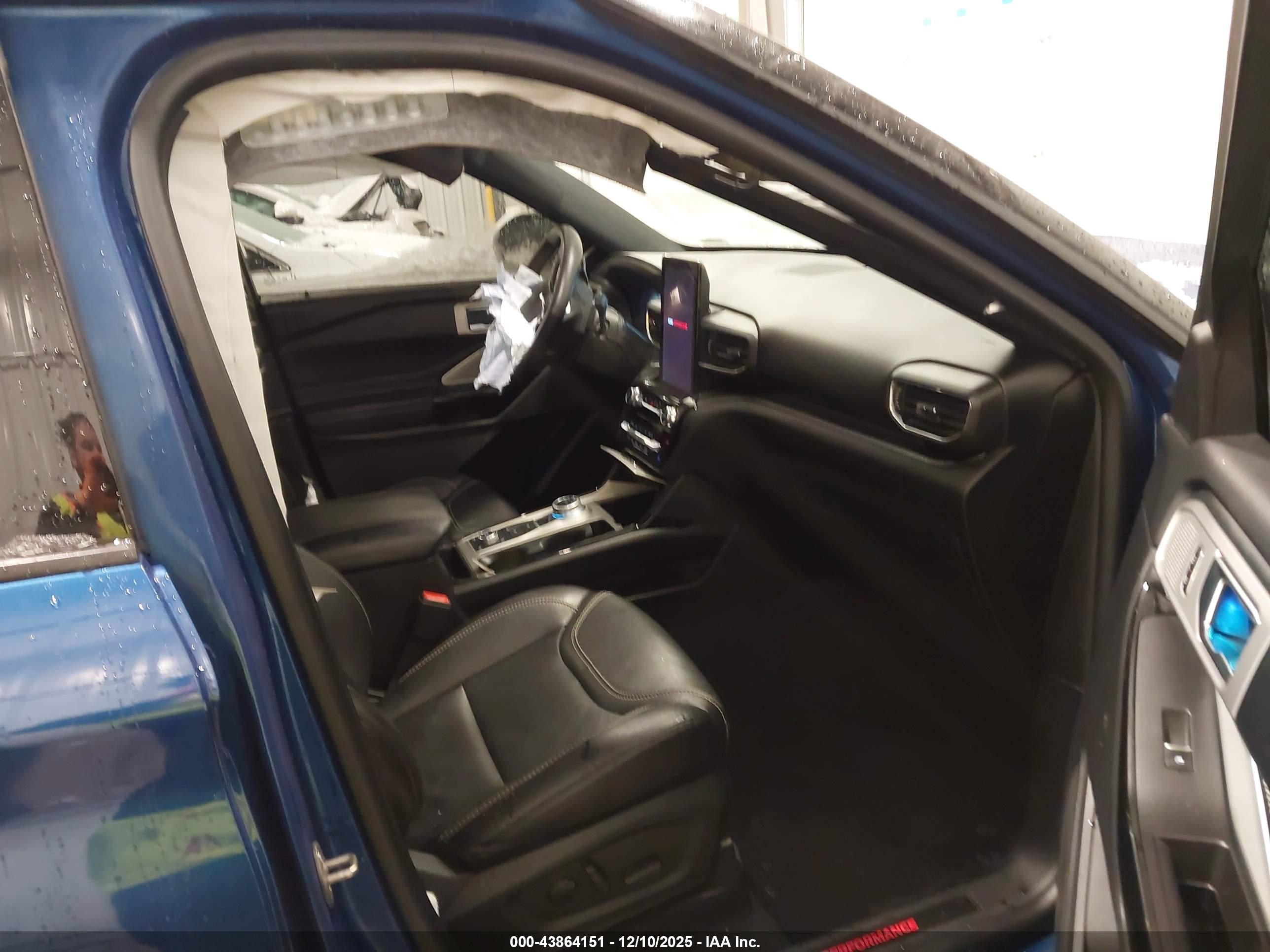 FORD EXPLORER image 5
