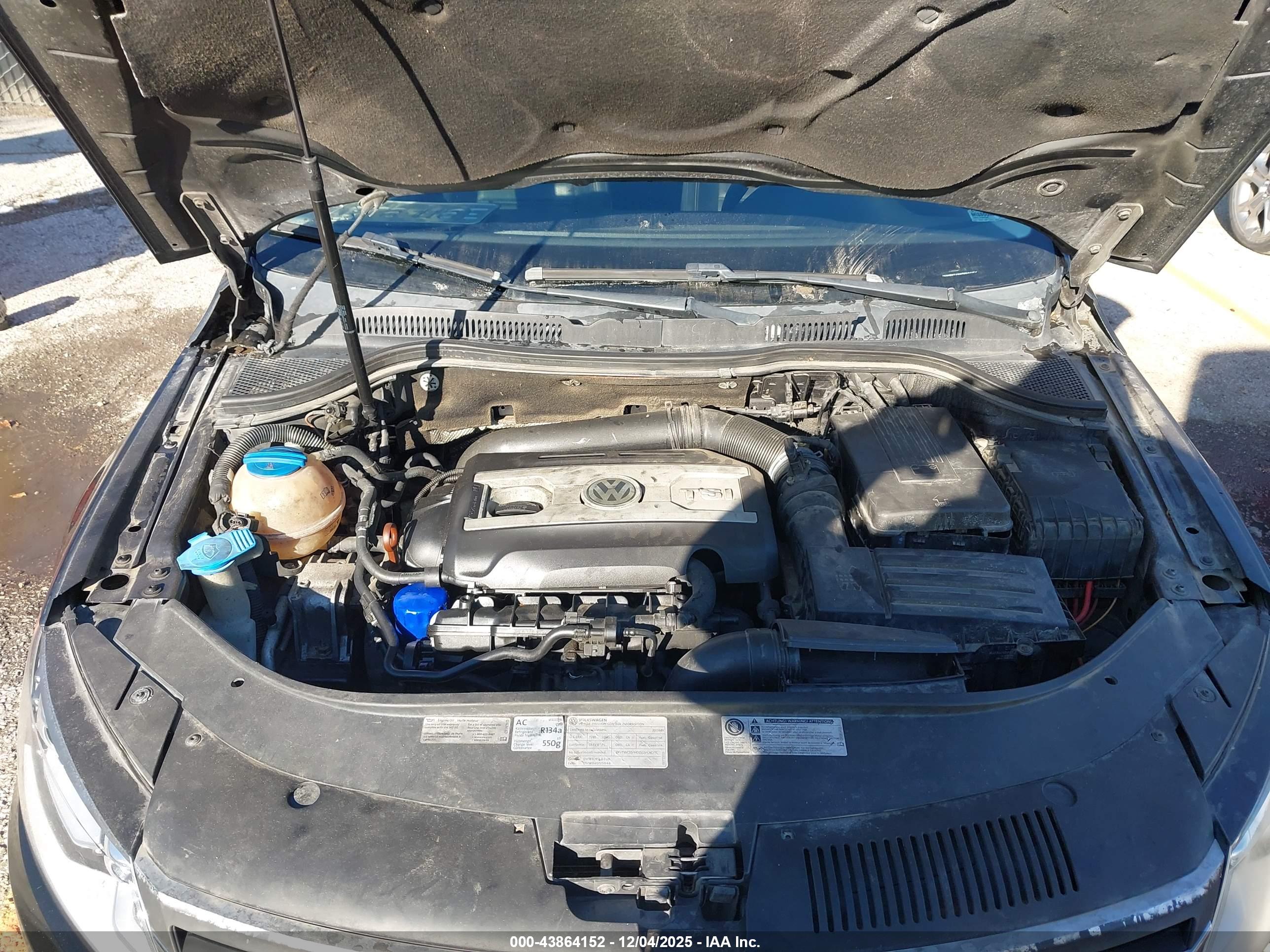 VOLKSWAGEN CC image 10