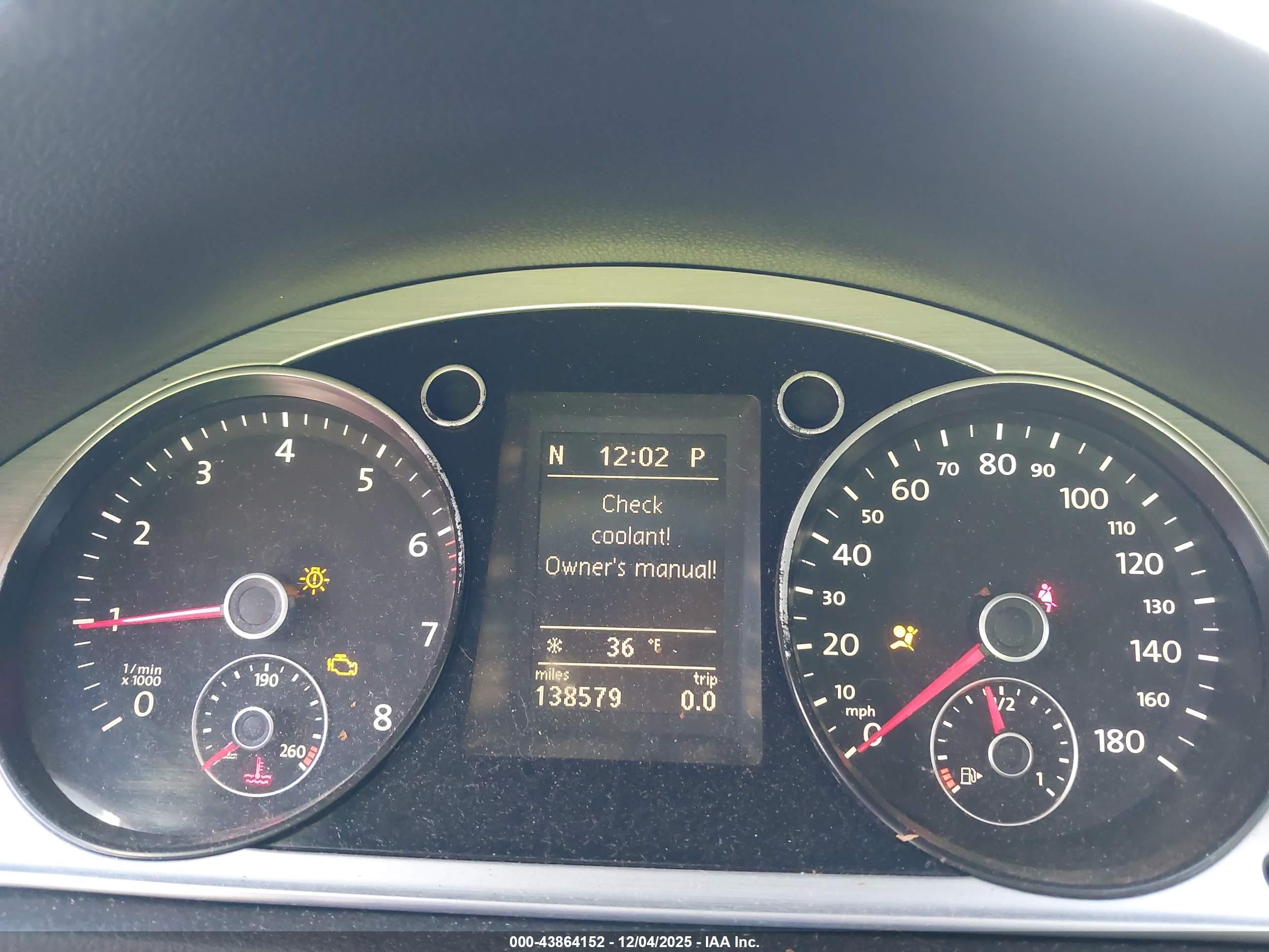 VOLKSWAGEN CC image 7