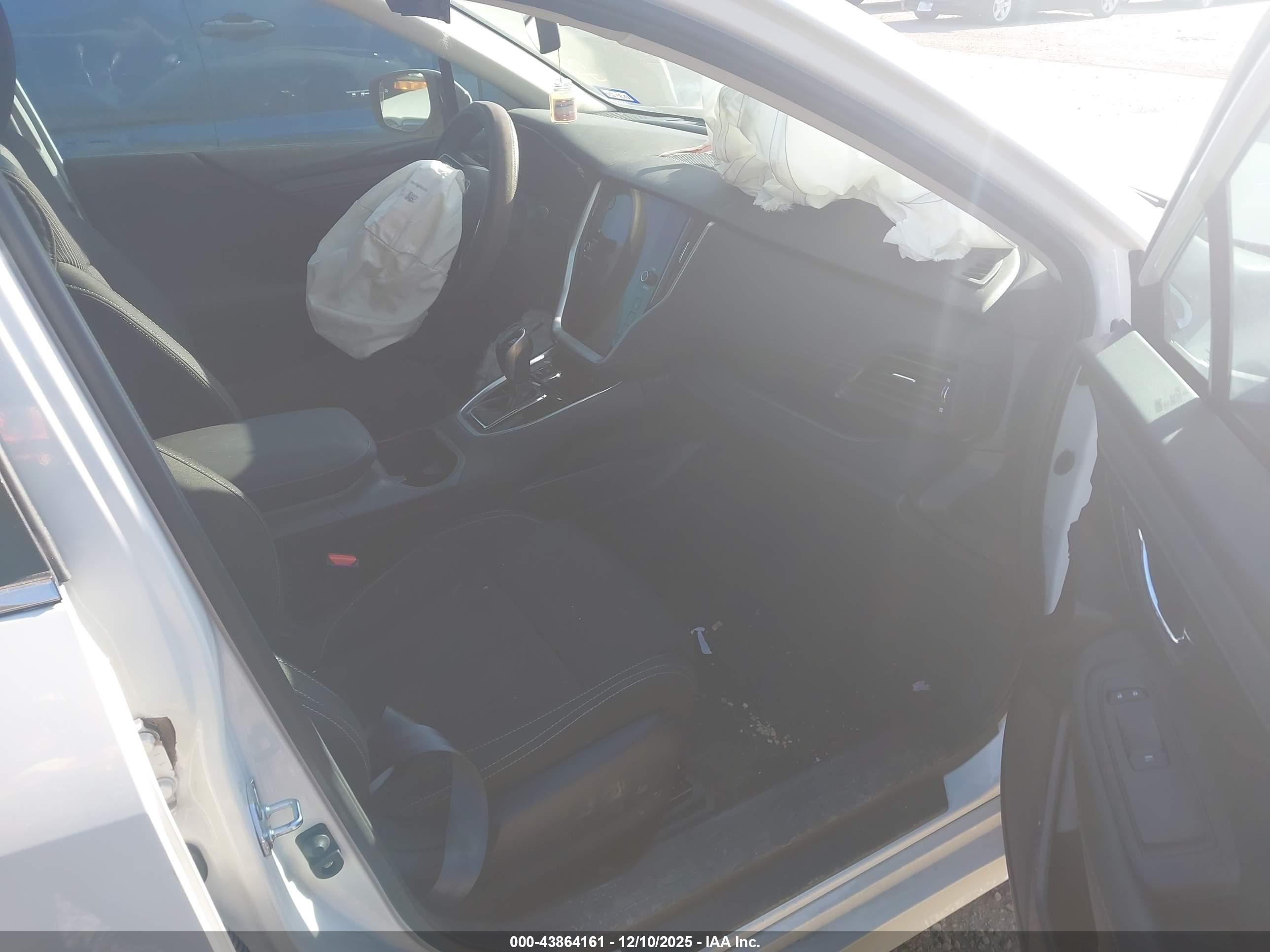 SUBARU LEGACY image 5