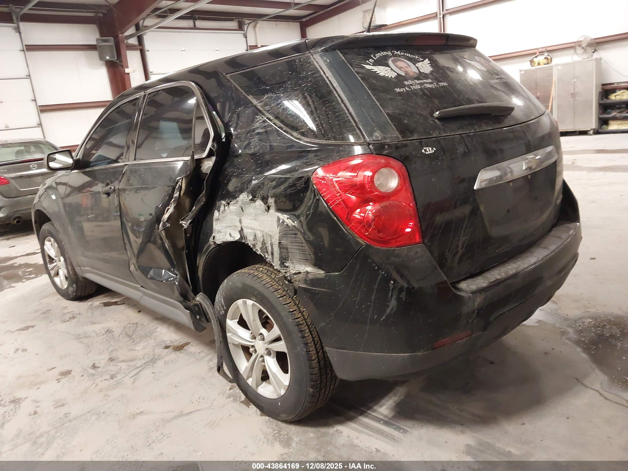 CHEVROLET EQUINOX image 3