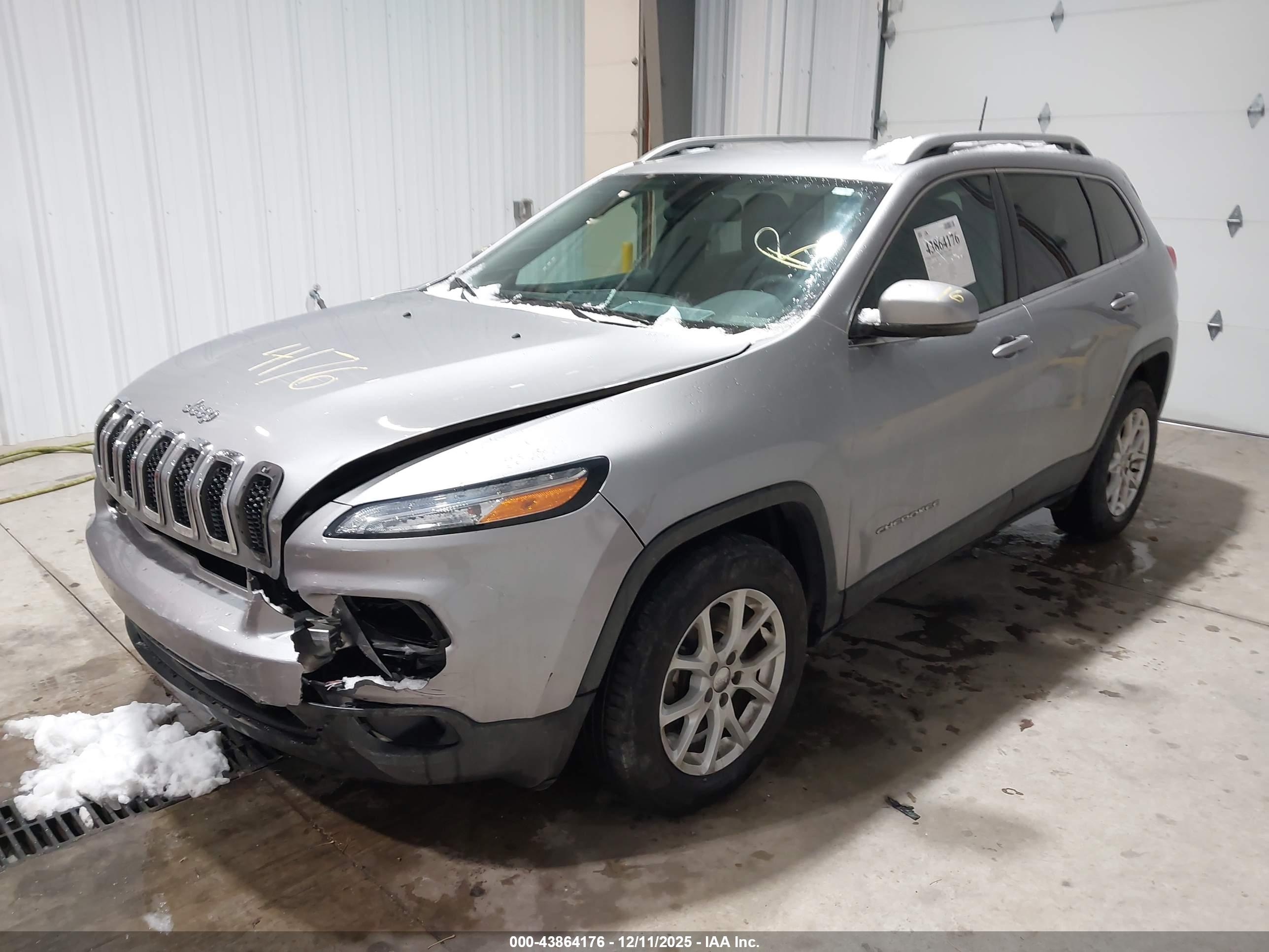 JEEP CHEROKEE image 2