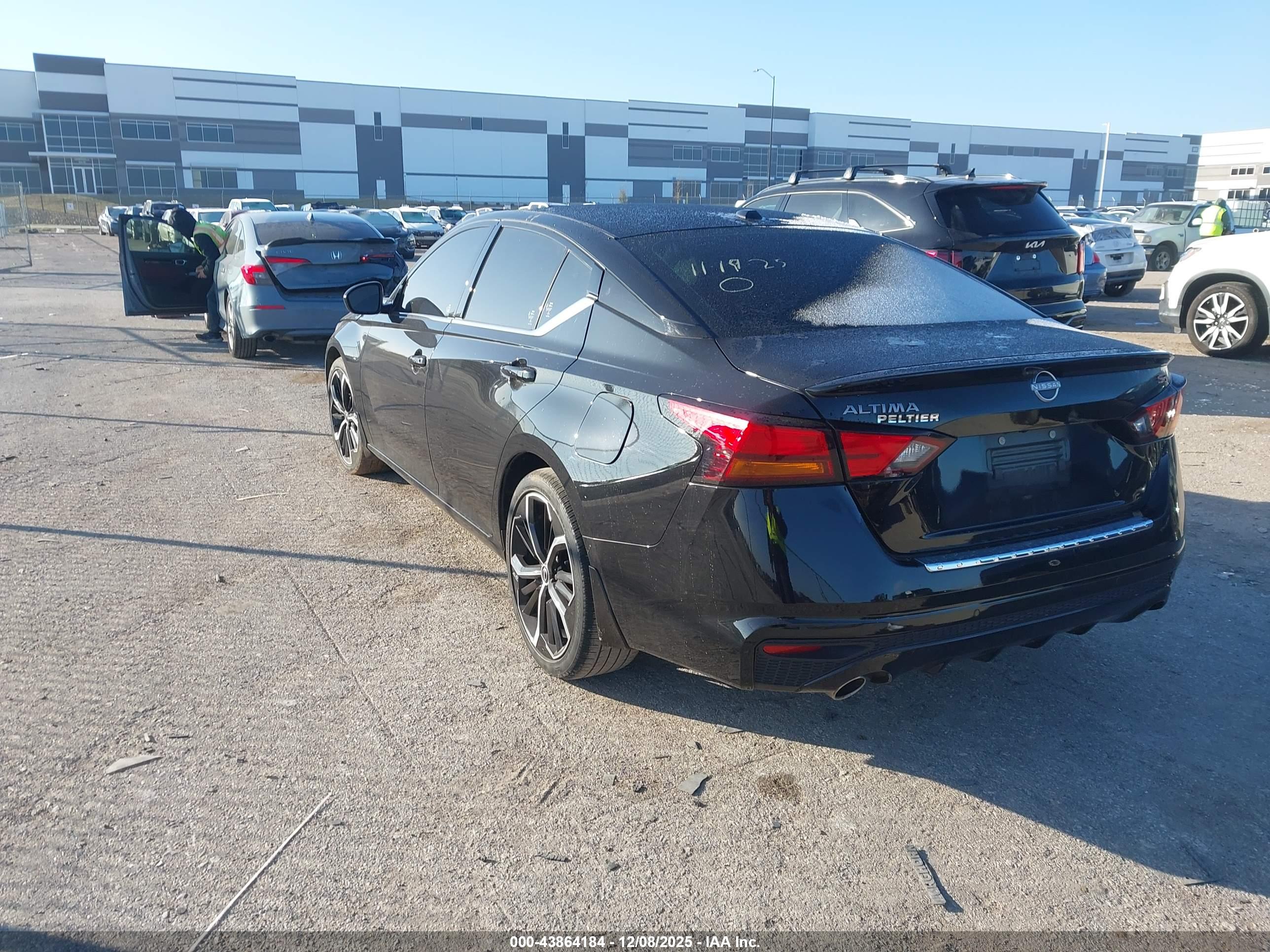 NISSAN ALTIMA image 3