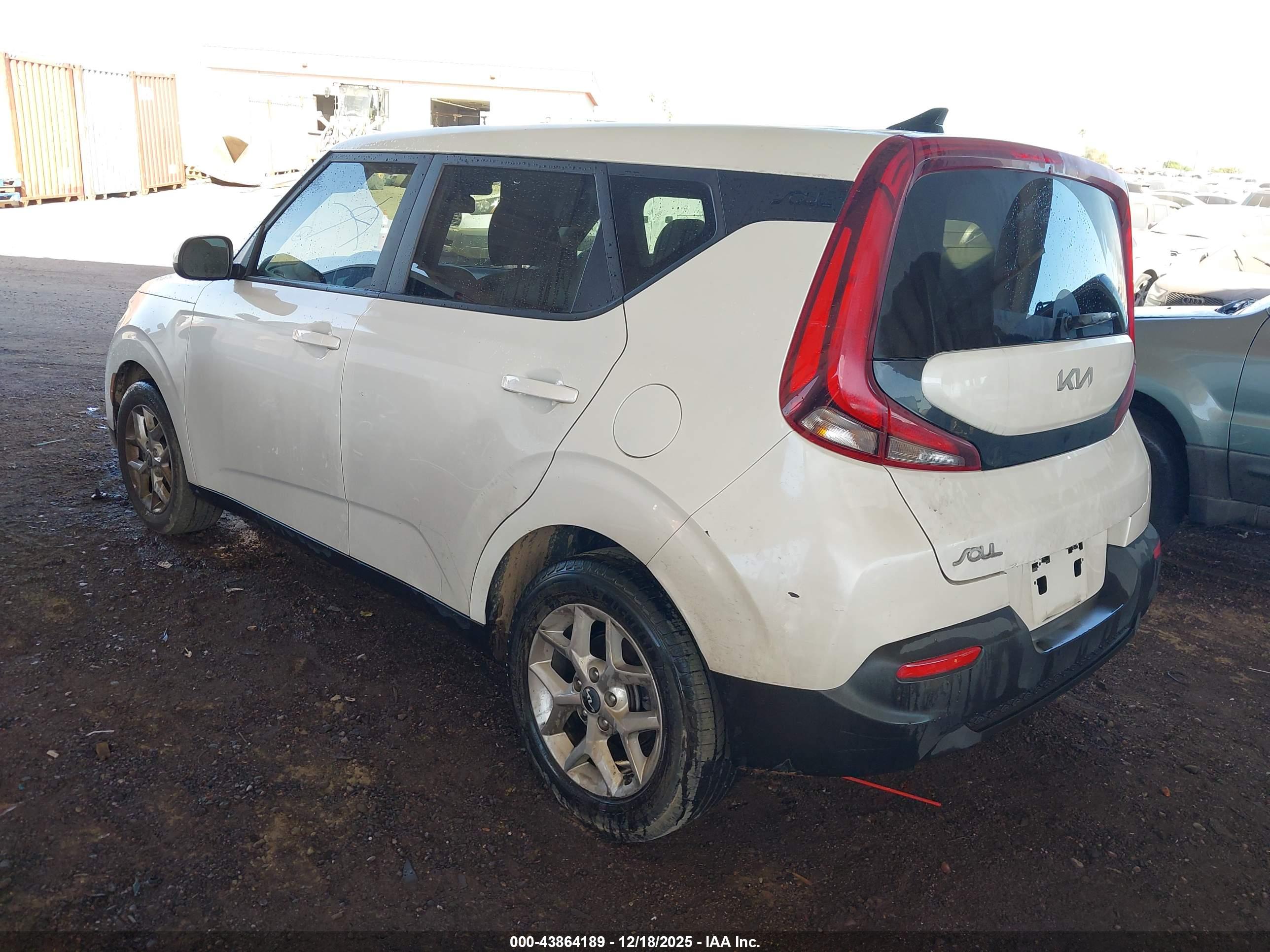 KIA SOUL image 3