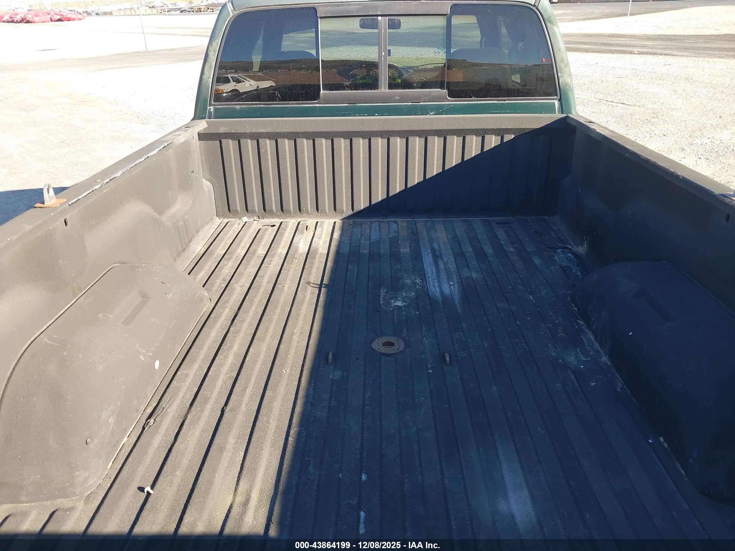 DODGE RAM image 7