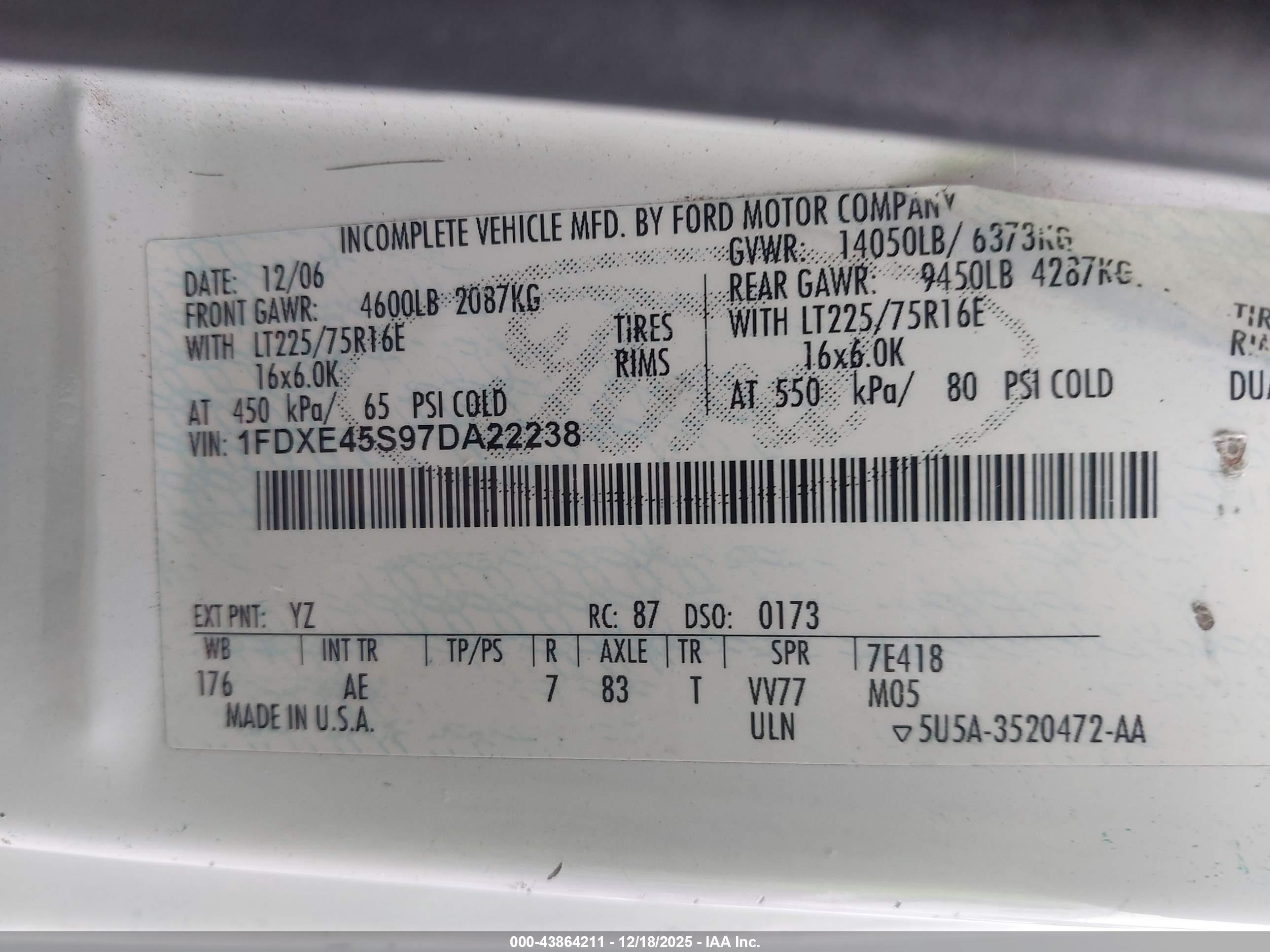 FORD E-450 image 9