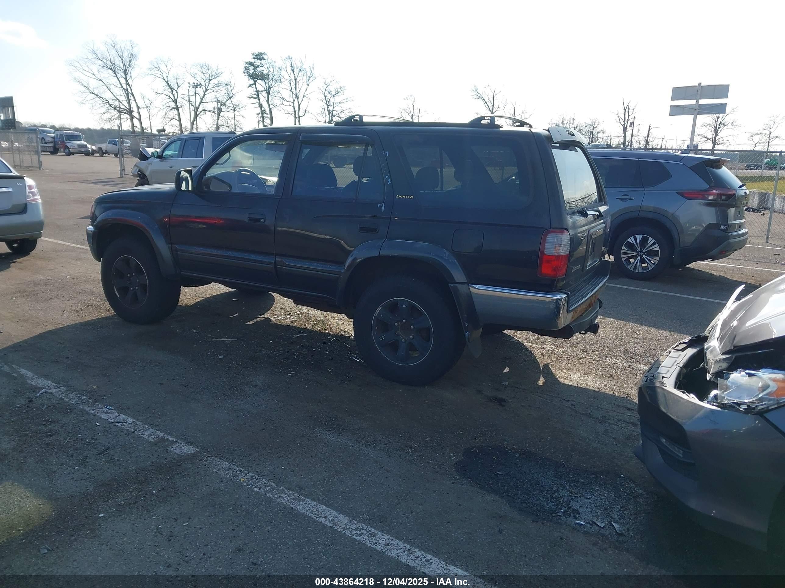 TOYOTA 4RUNNER image 3