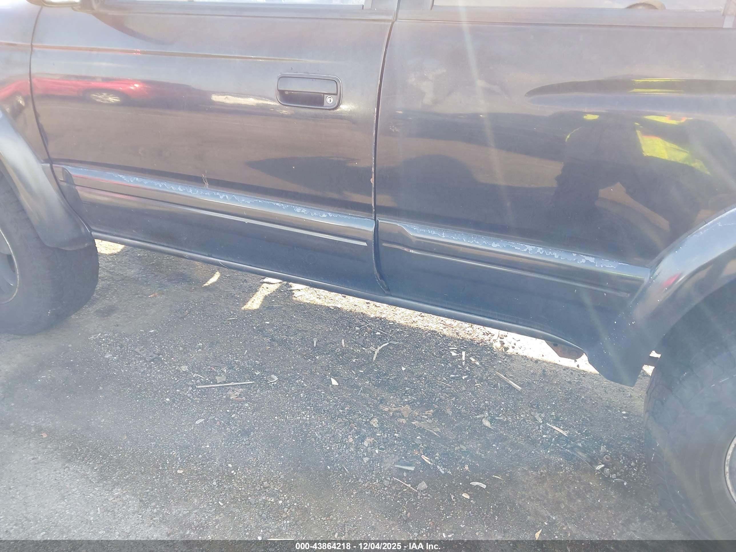 TOYOTA 4RUNNER image 6
