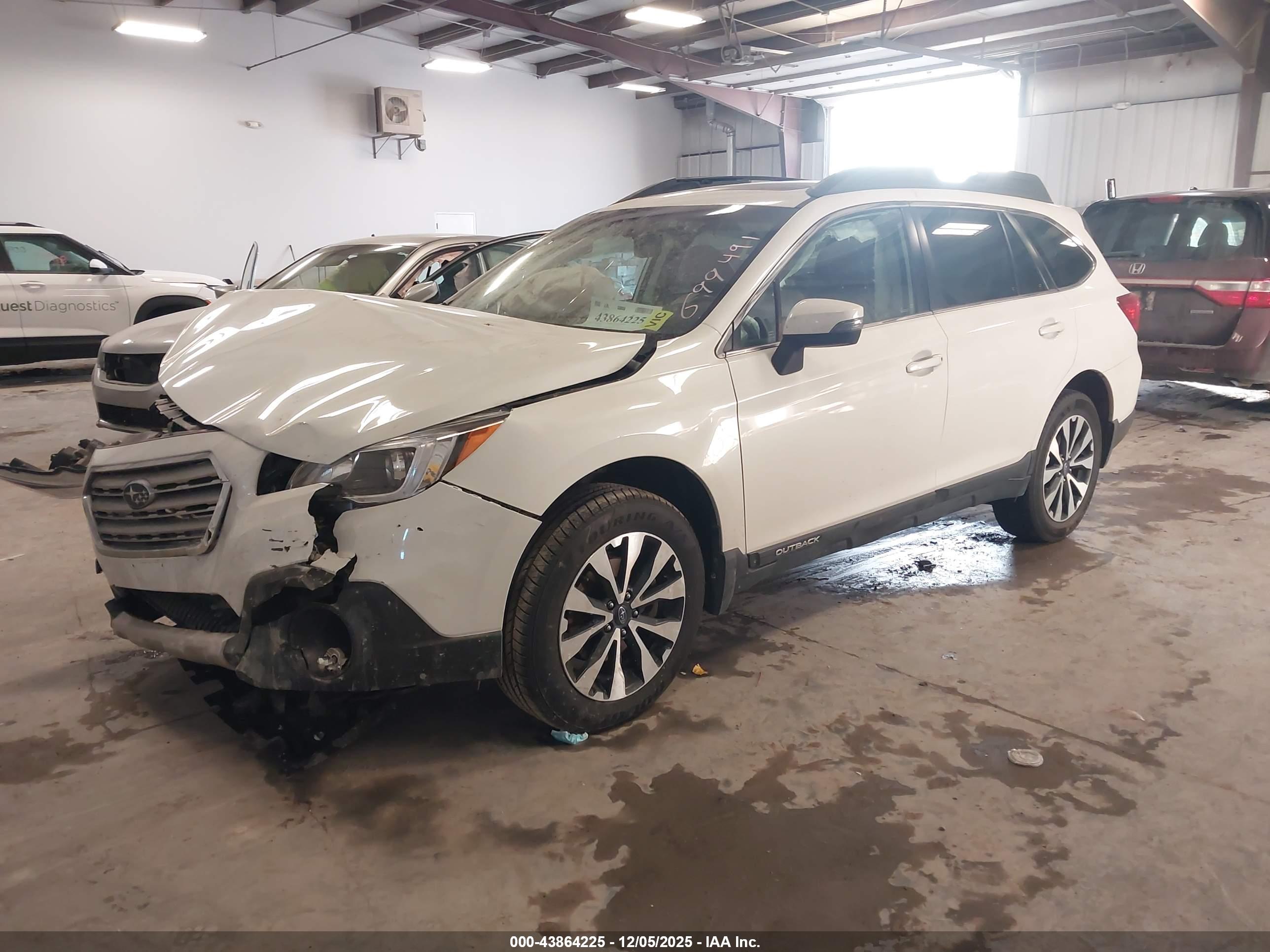 SUBARU OUTBACK image 2