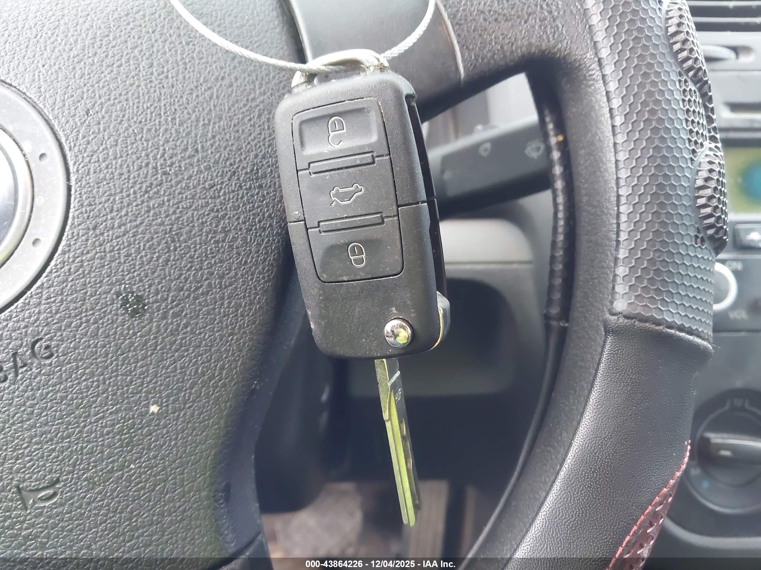 VOLKSWAGEN JETTA image 11