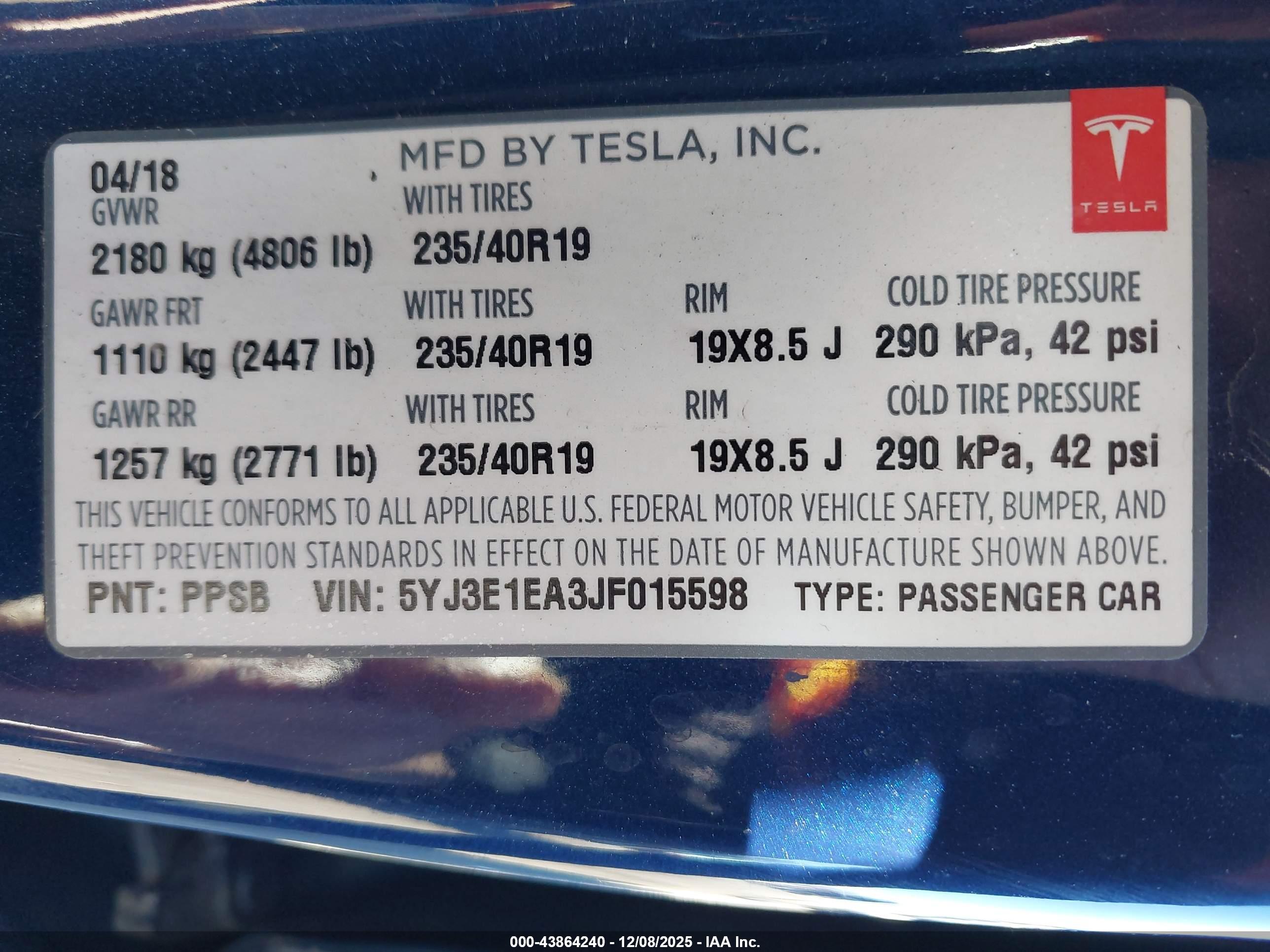 TESLA MODEL image 9