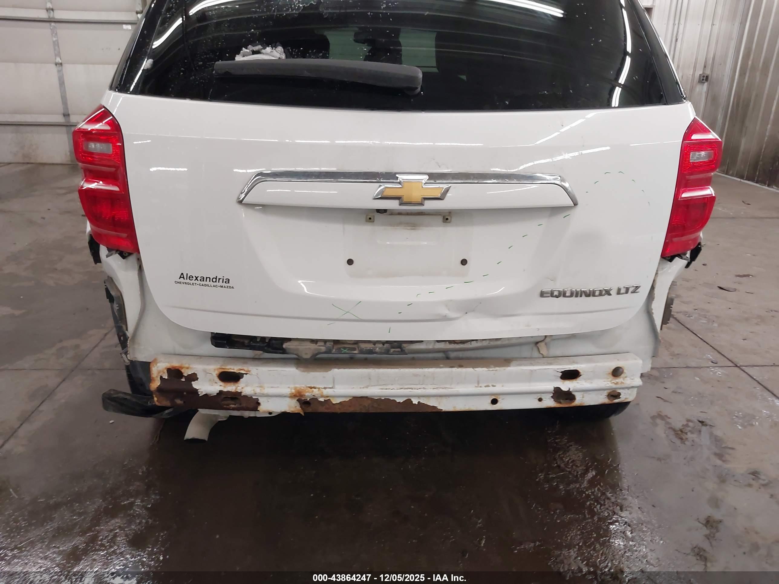 CHEVROLET EQUINOX image 6
