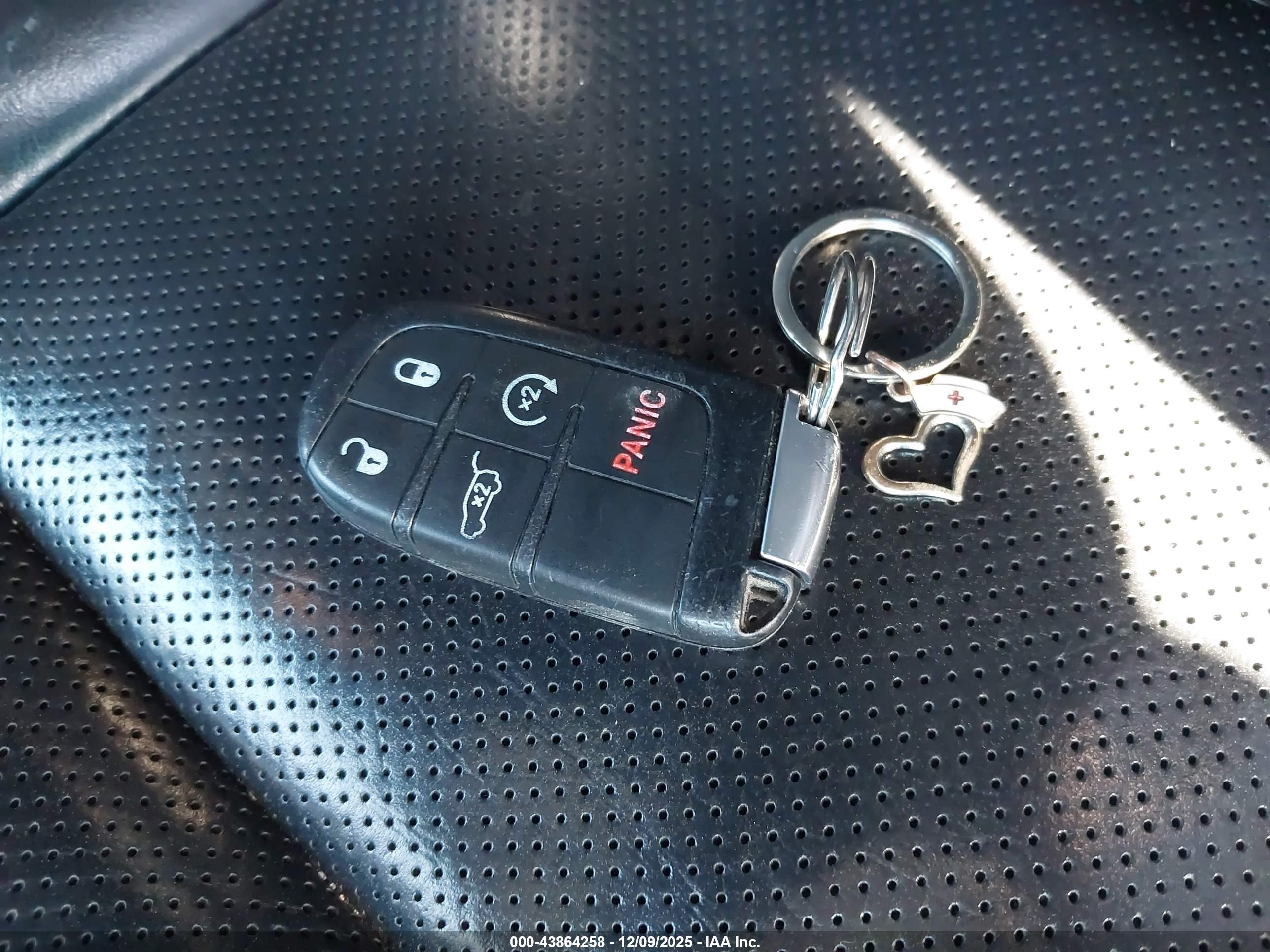 JEEP GRAND image 11