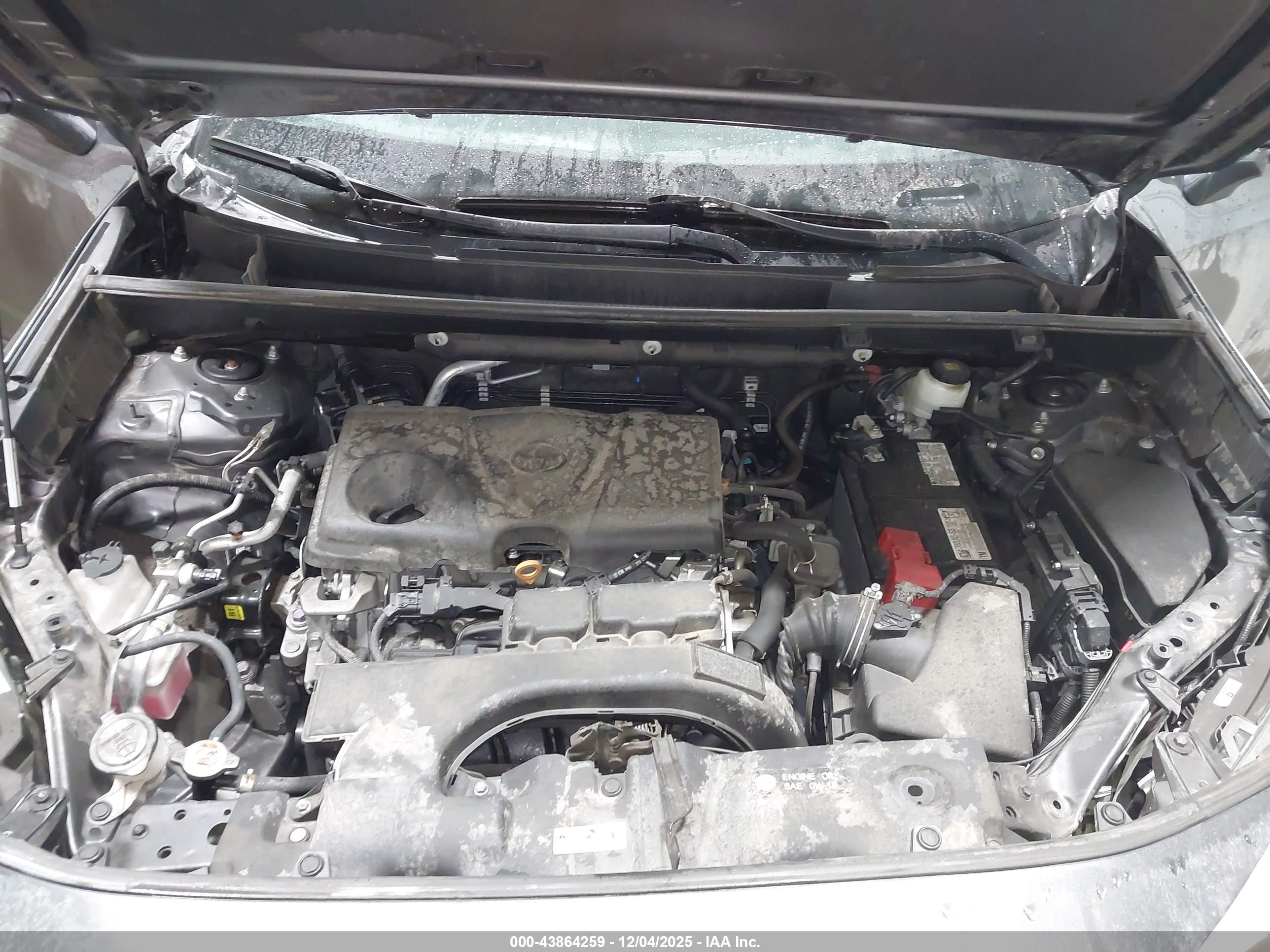TOYOTA RAV4 image 10
