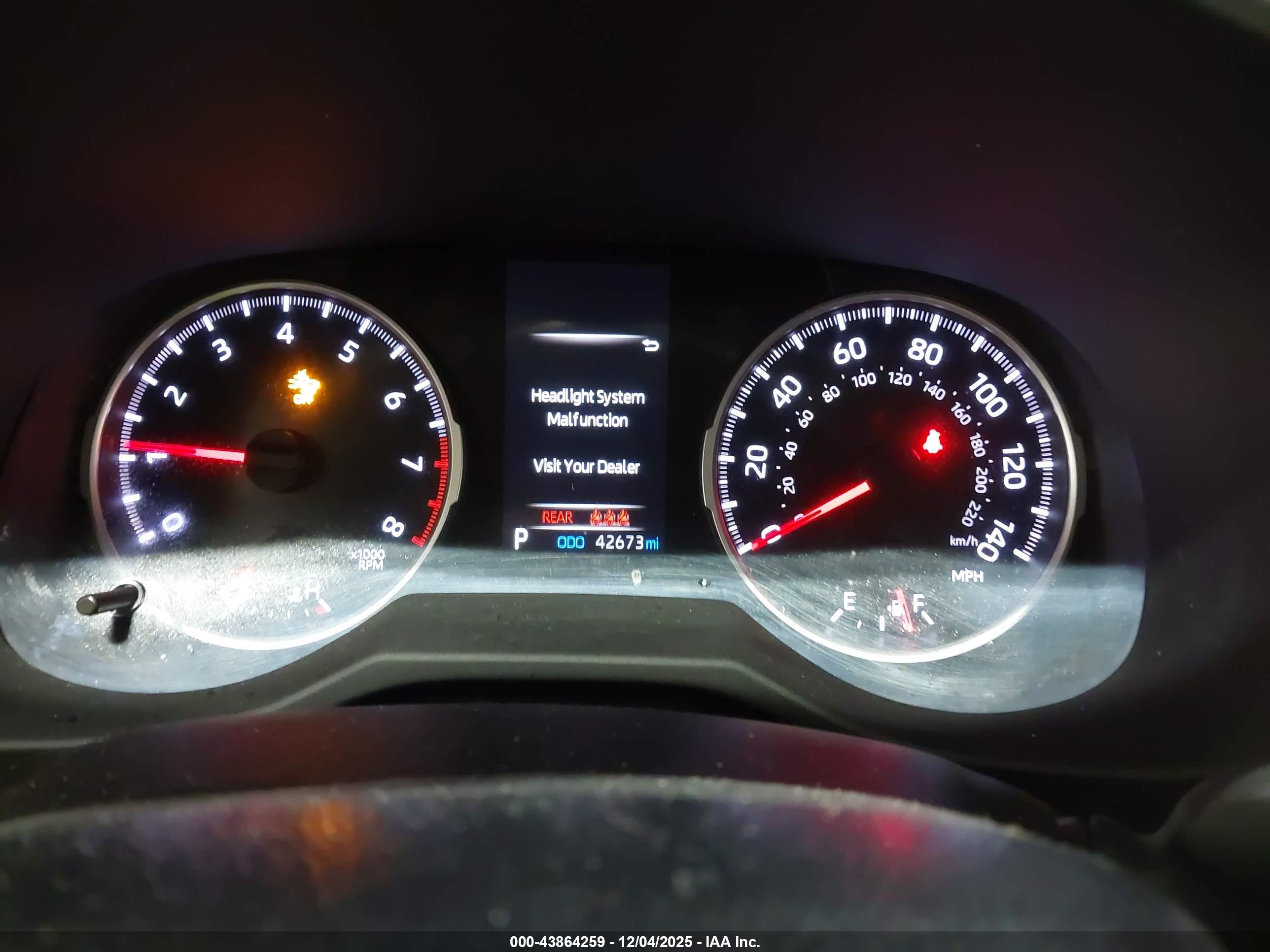 TOYOTA RAV4 image 7