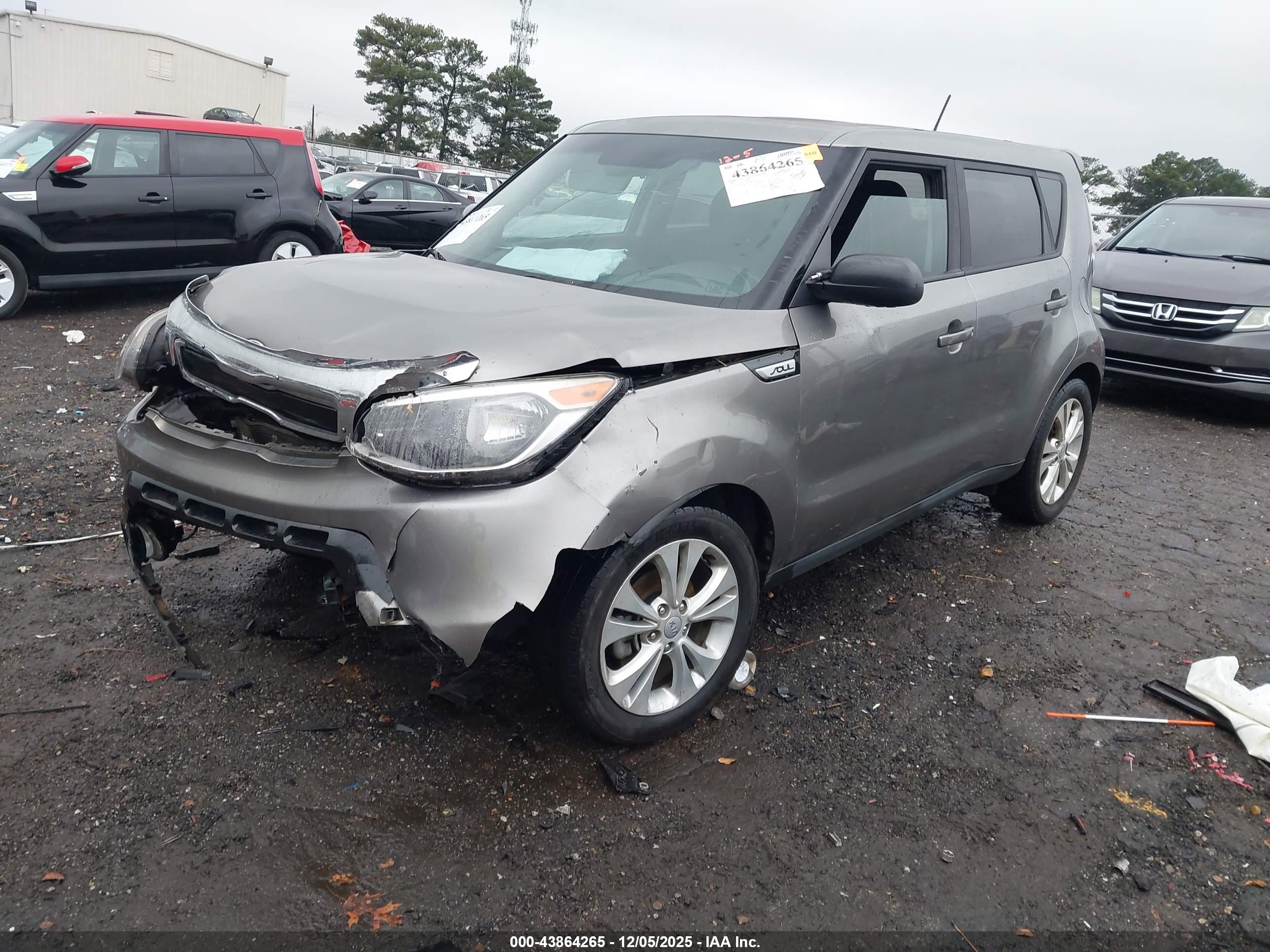 KIA SOUL image 2