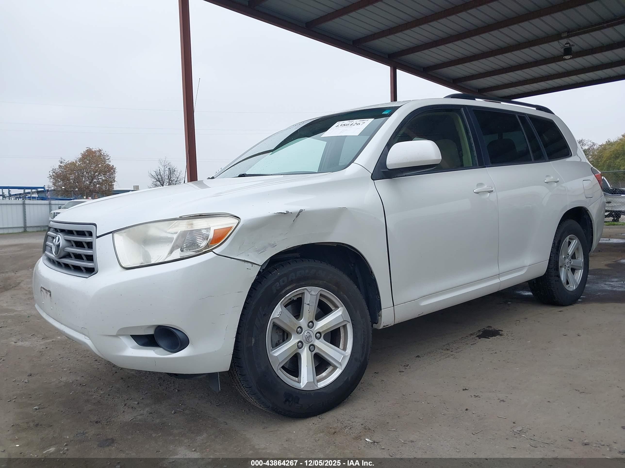 TOYOTA HIGHLANDER image 2