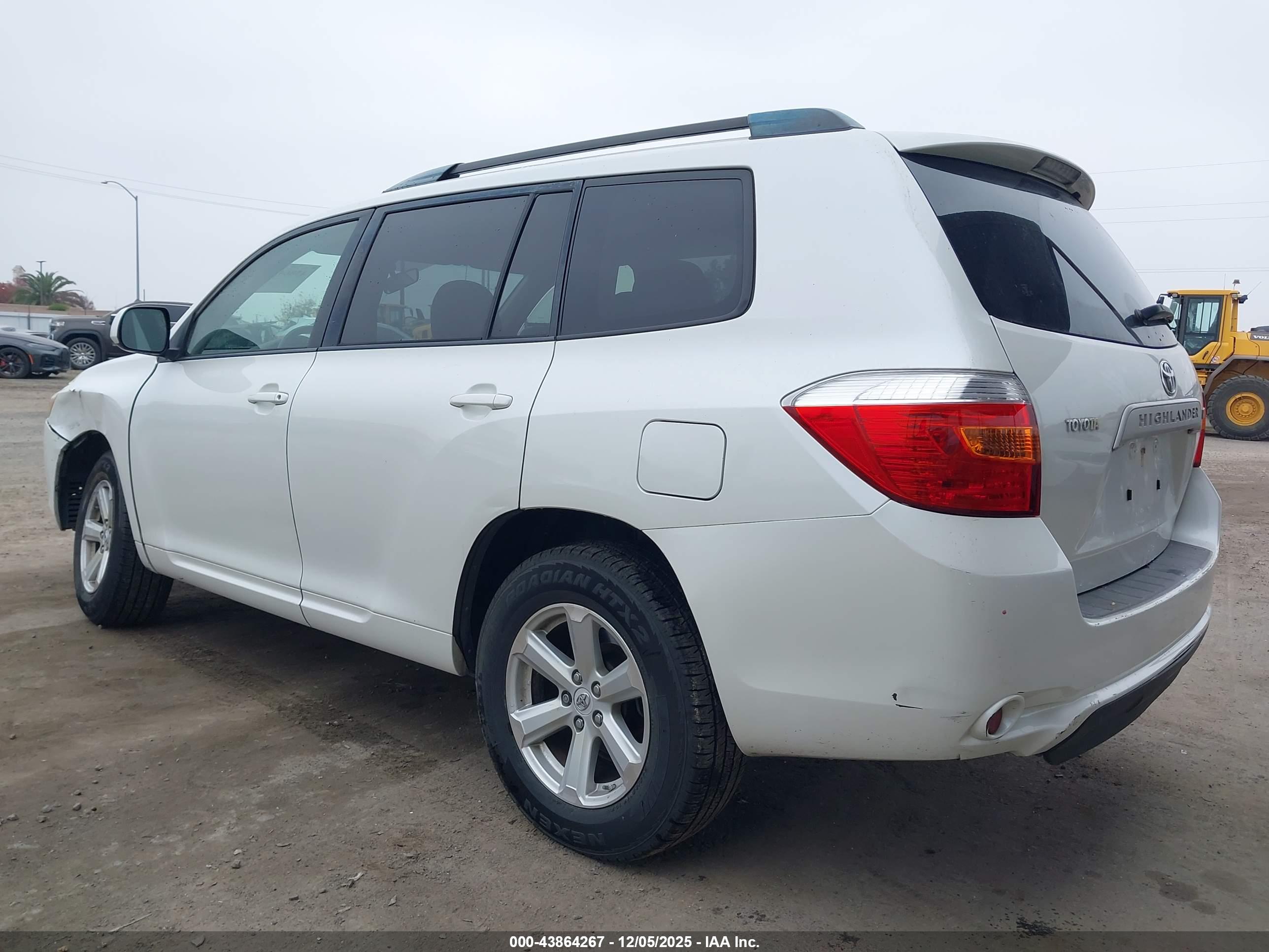 TOYOTA HIGHLANDER image 3