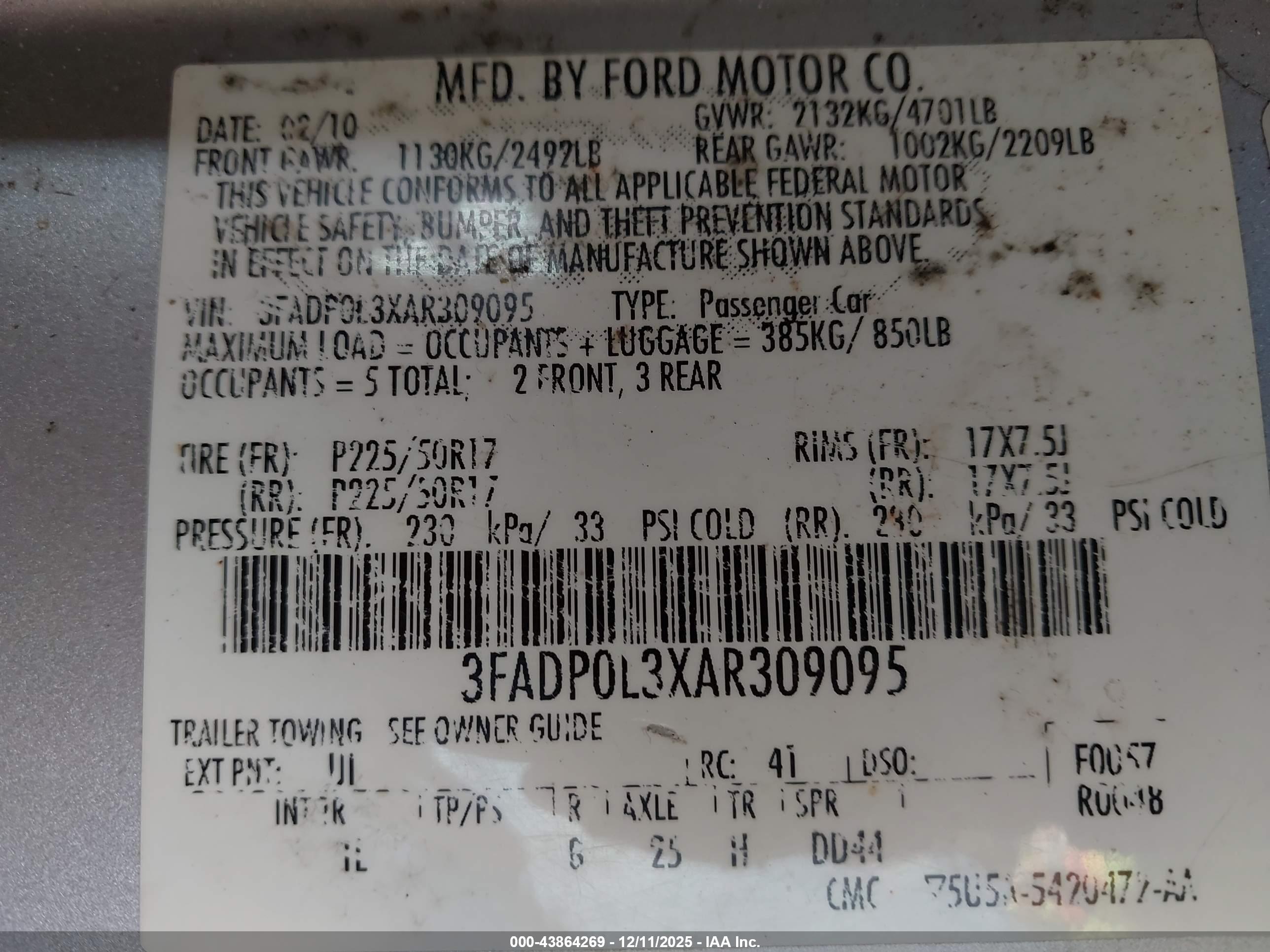 FORD FUSION image 9