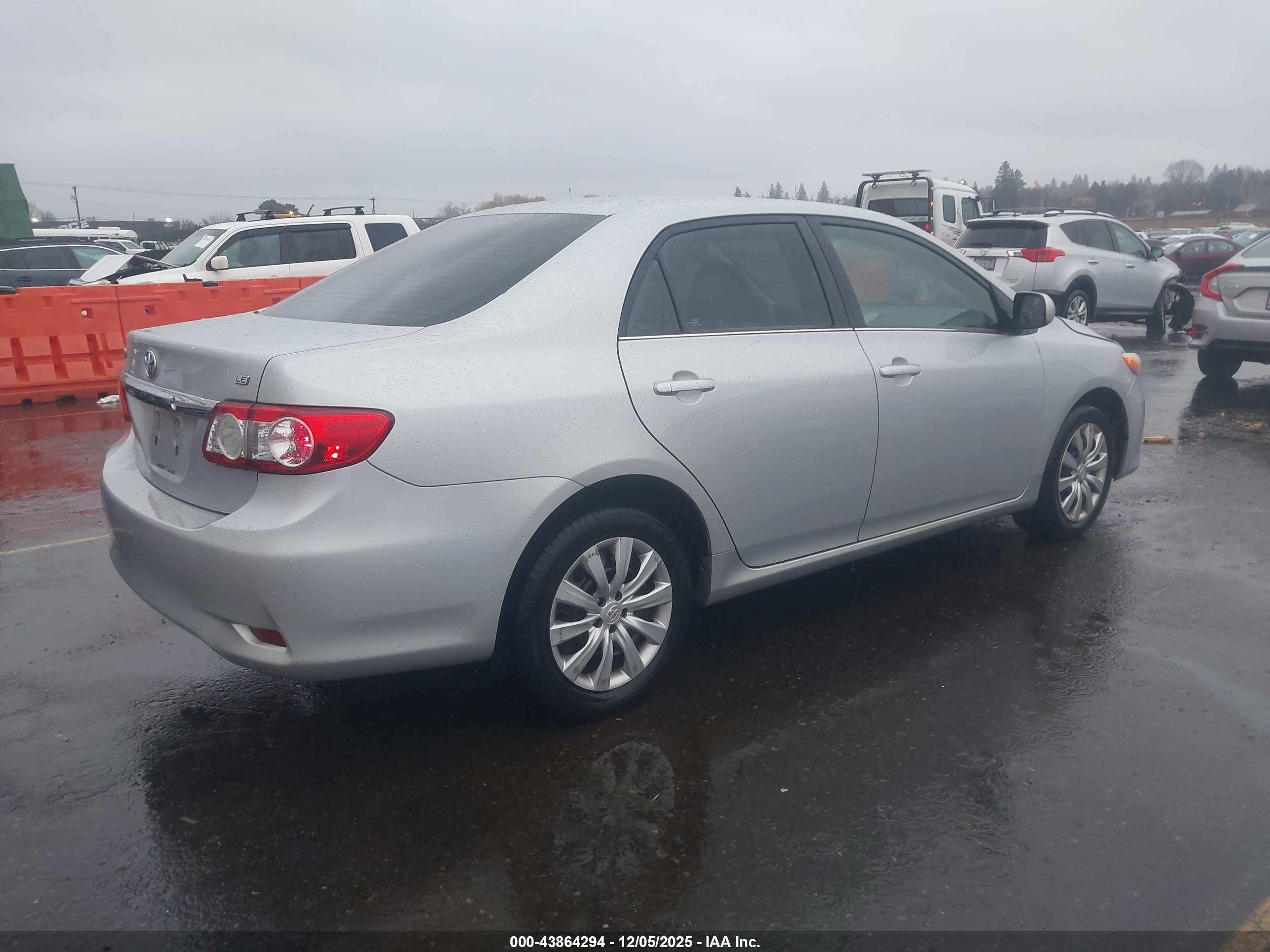 TOYOTA COROLLA image 4