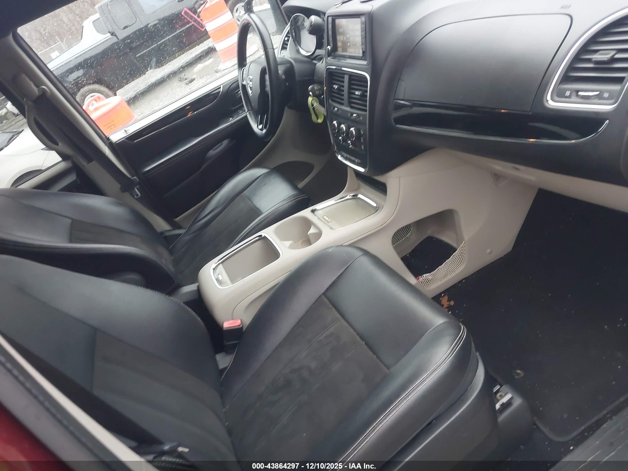 DODGE GRAND image 5