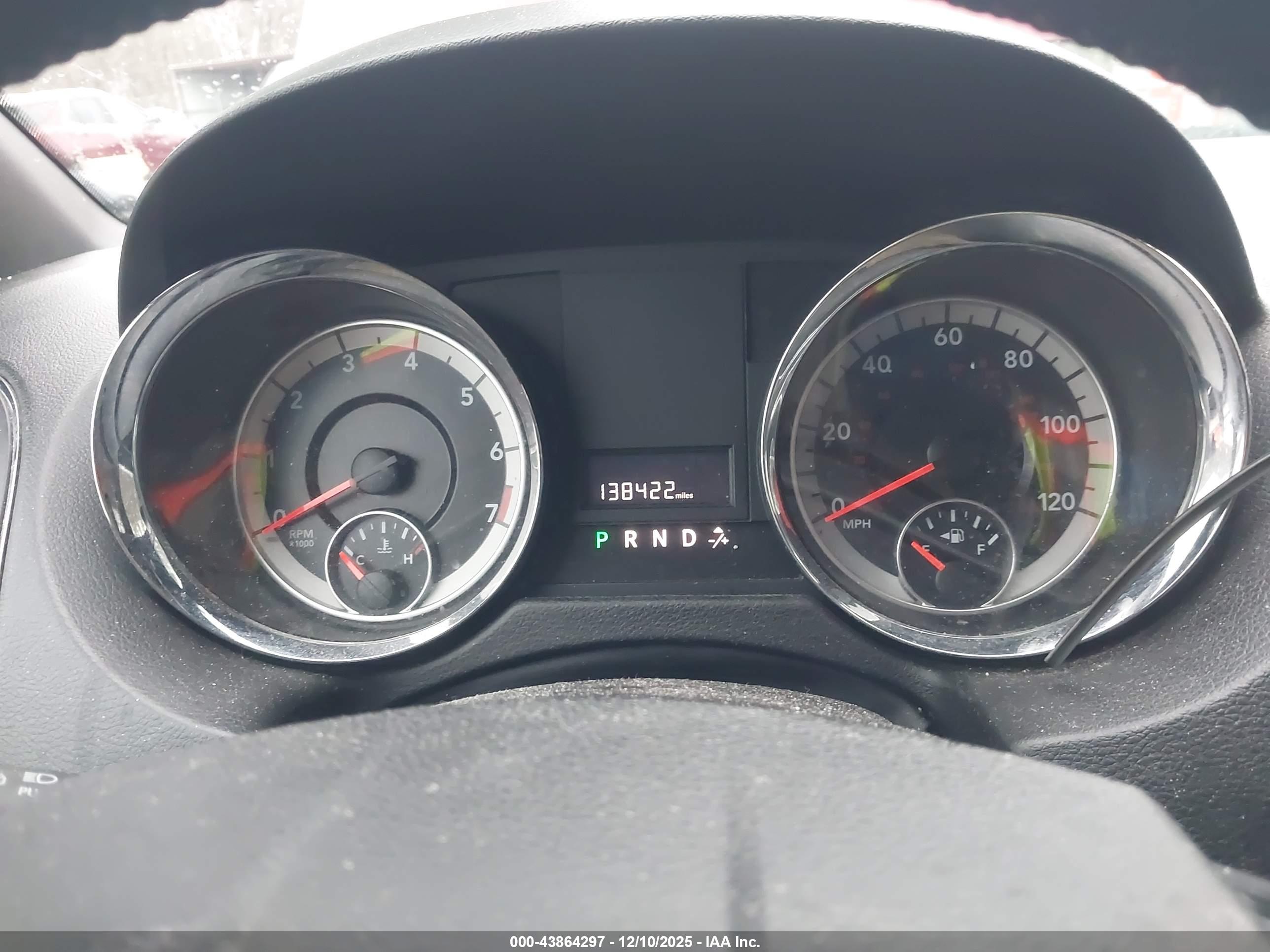 DODGE GRAND image 7