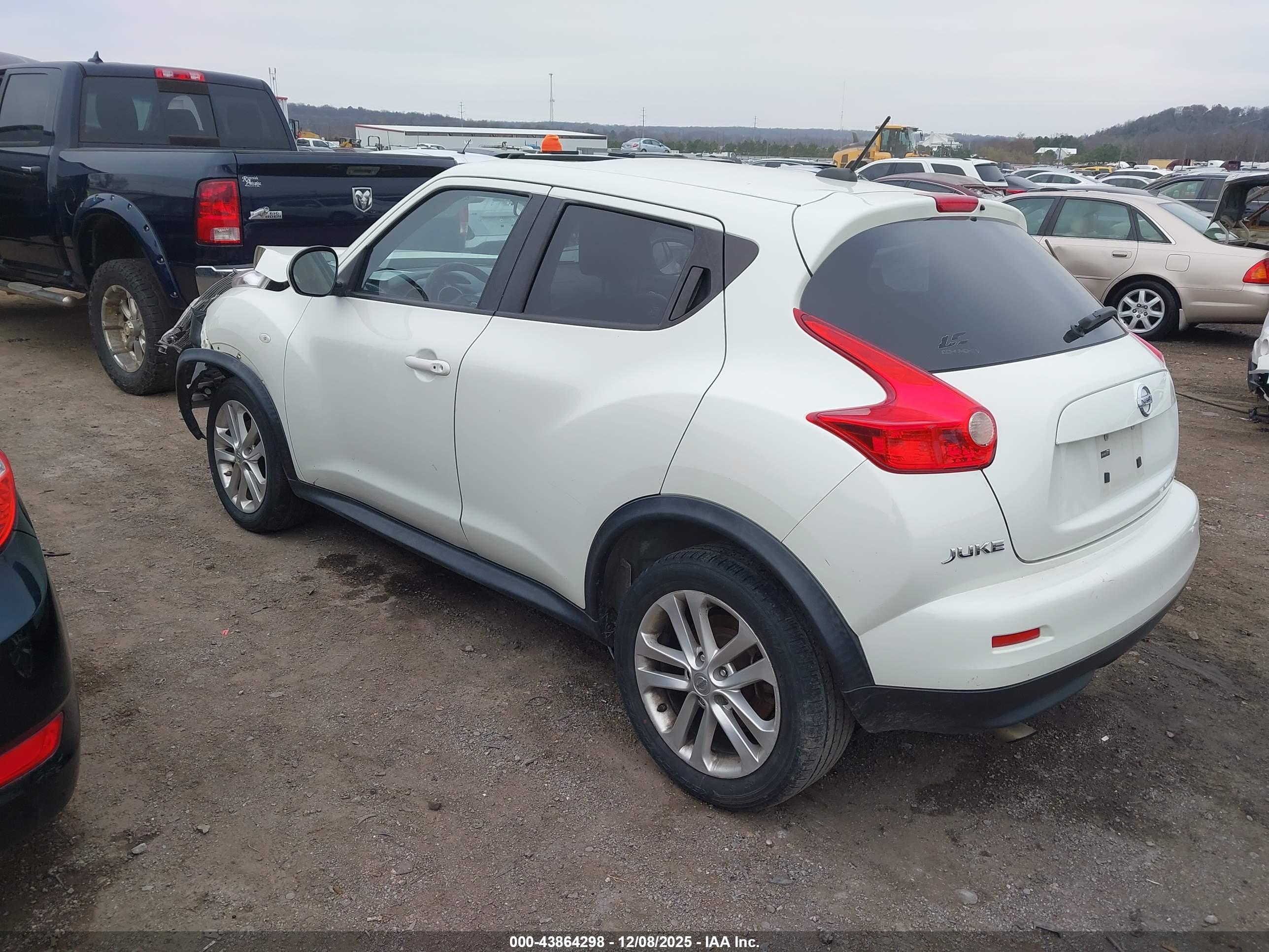 NISSAN JUKE image 3