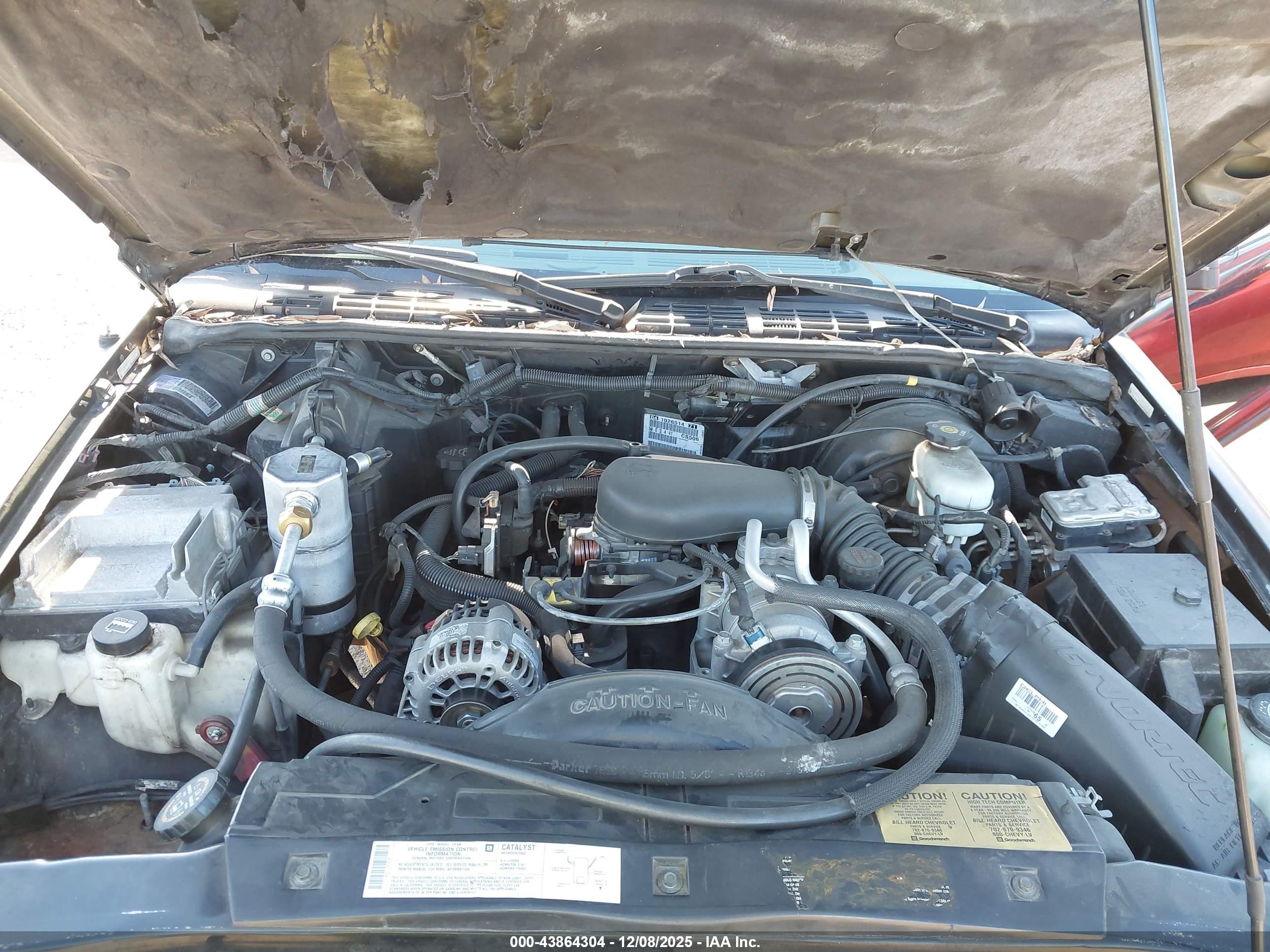CHEVROLET BLAZER image 10