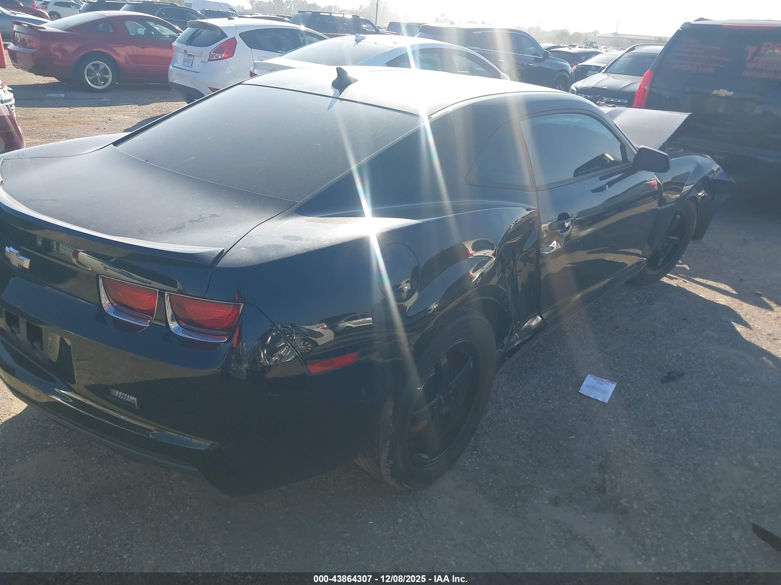 CHEVROLET CAMARO image 4