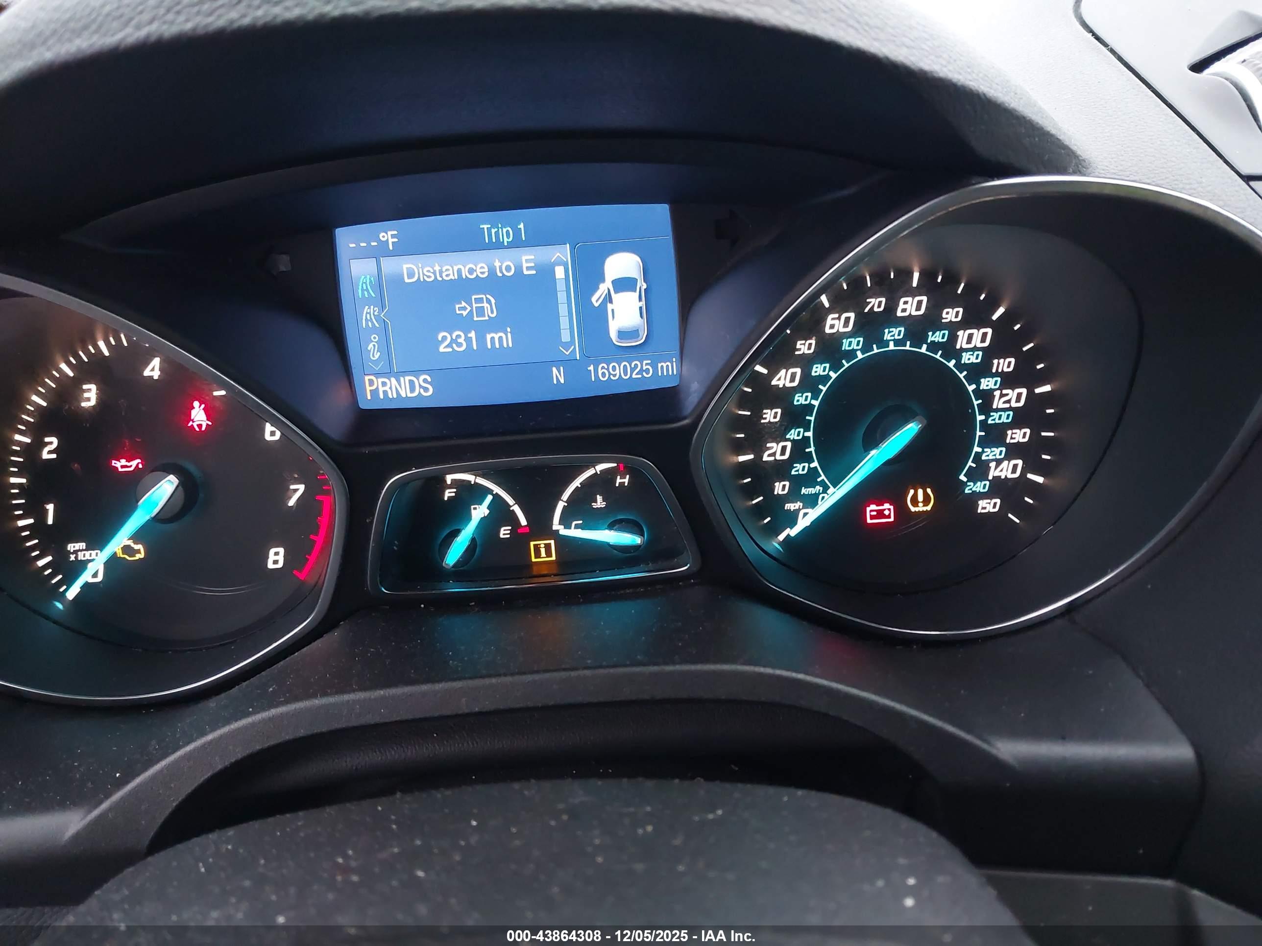 FORD ESCAPE image 7