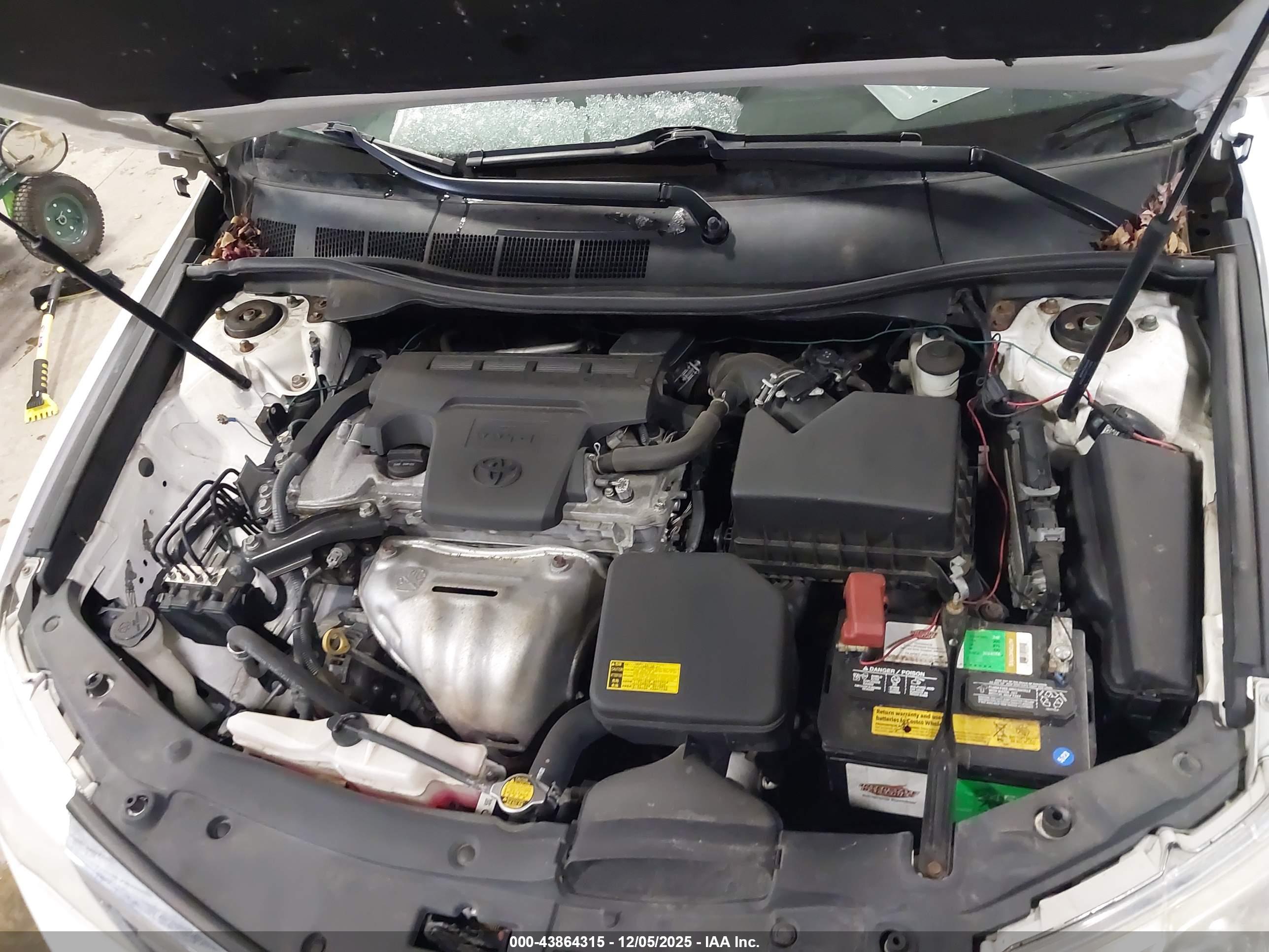 TOYOTA CAMRY image 10