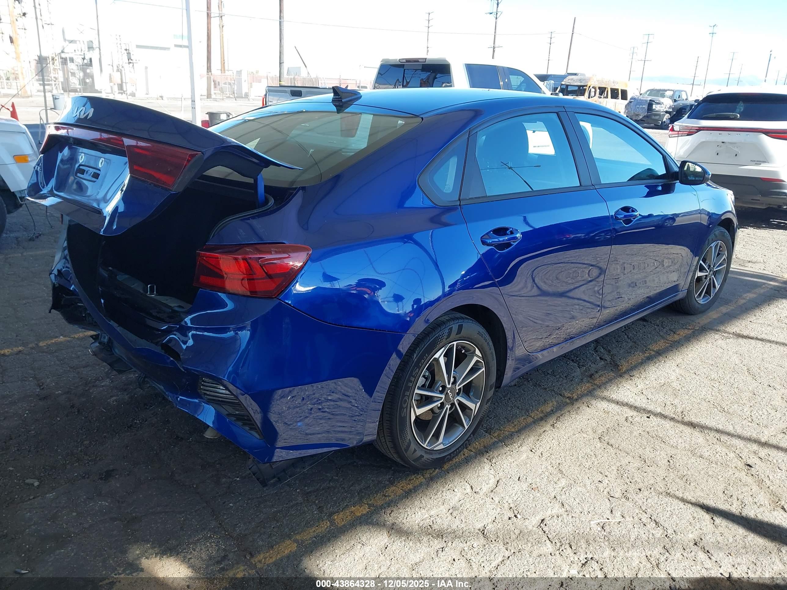 KIA FORTE image 4