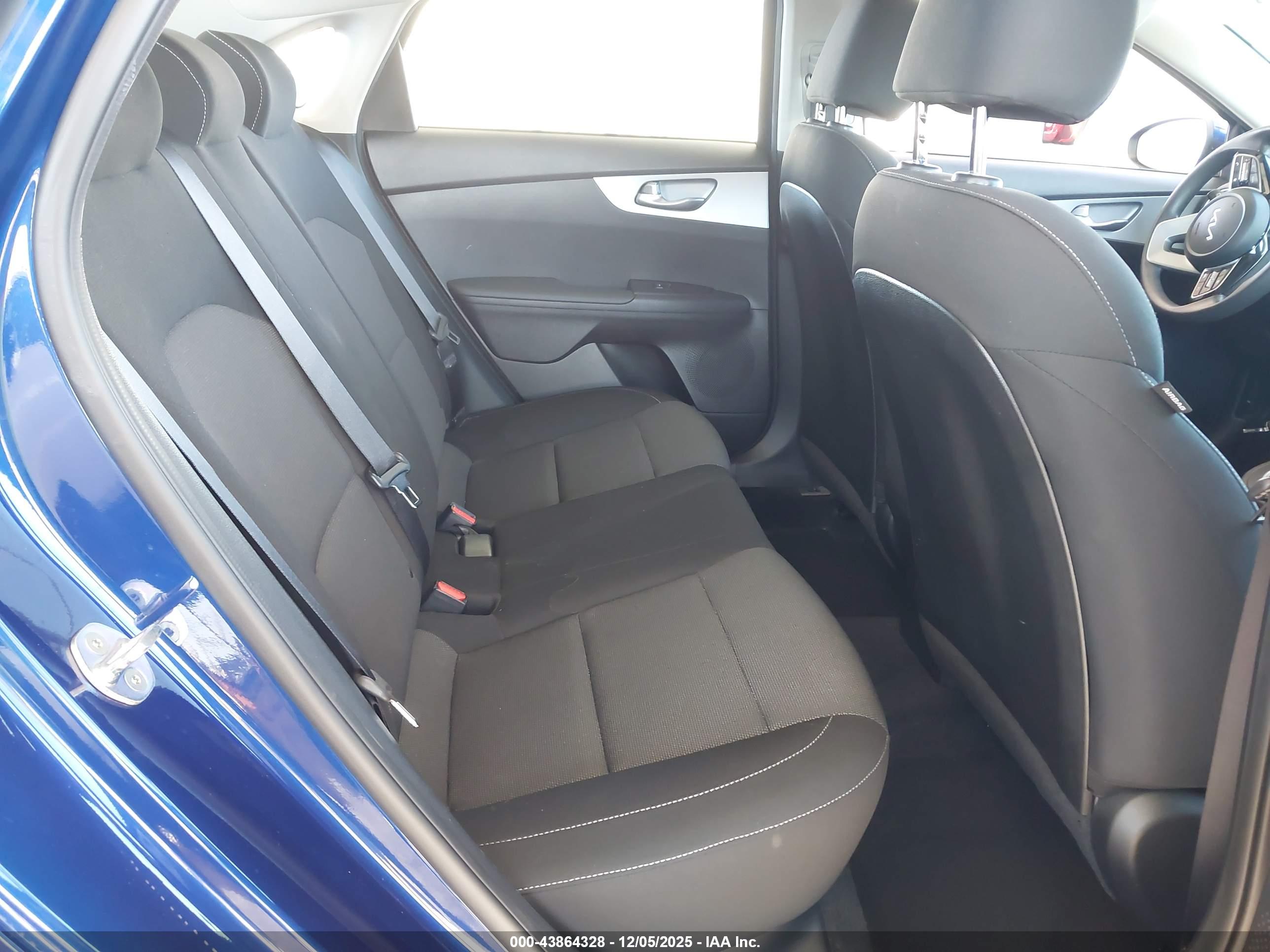 KIA FORTE image 8