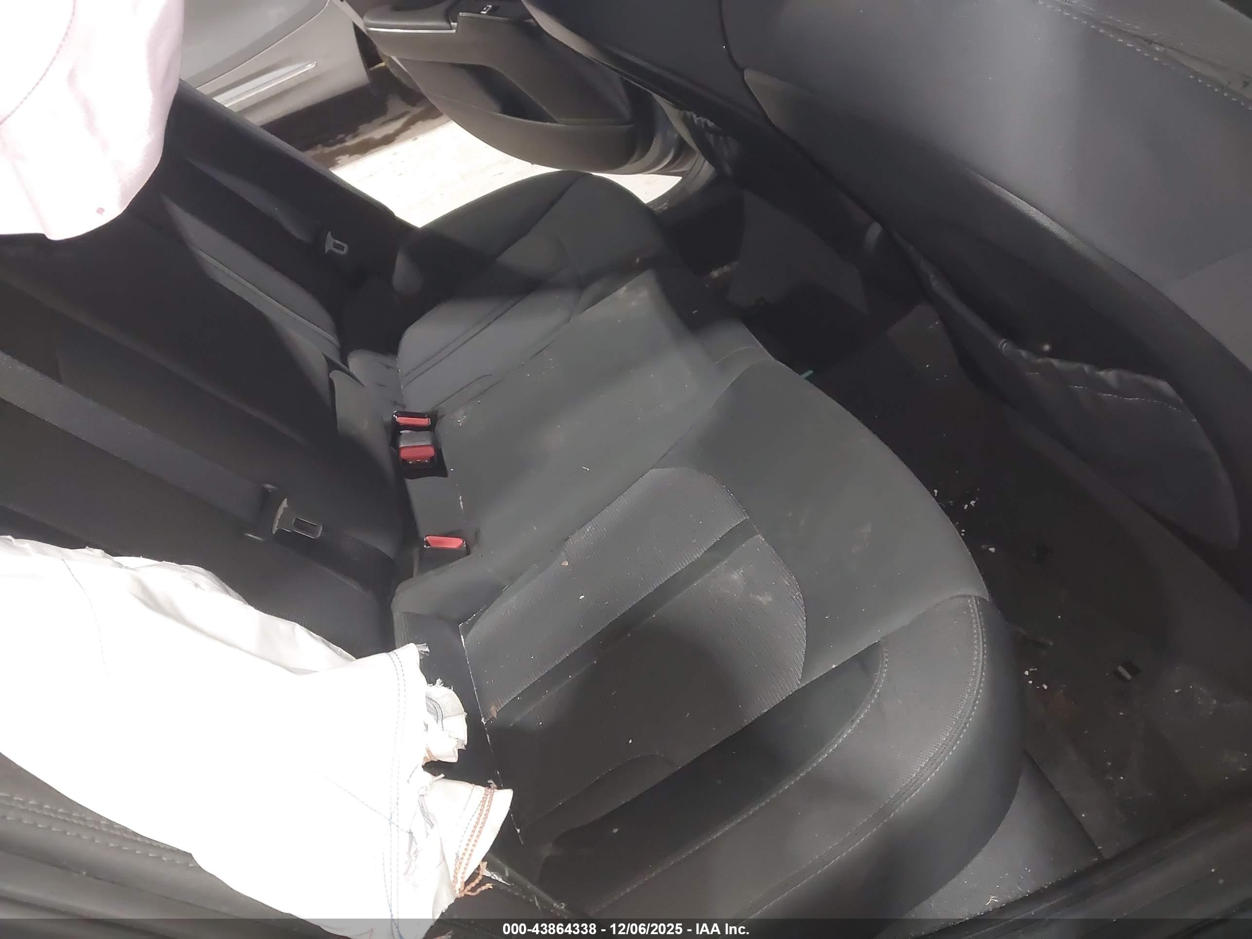 KIA K5 image 8